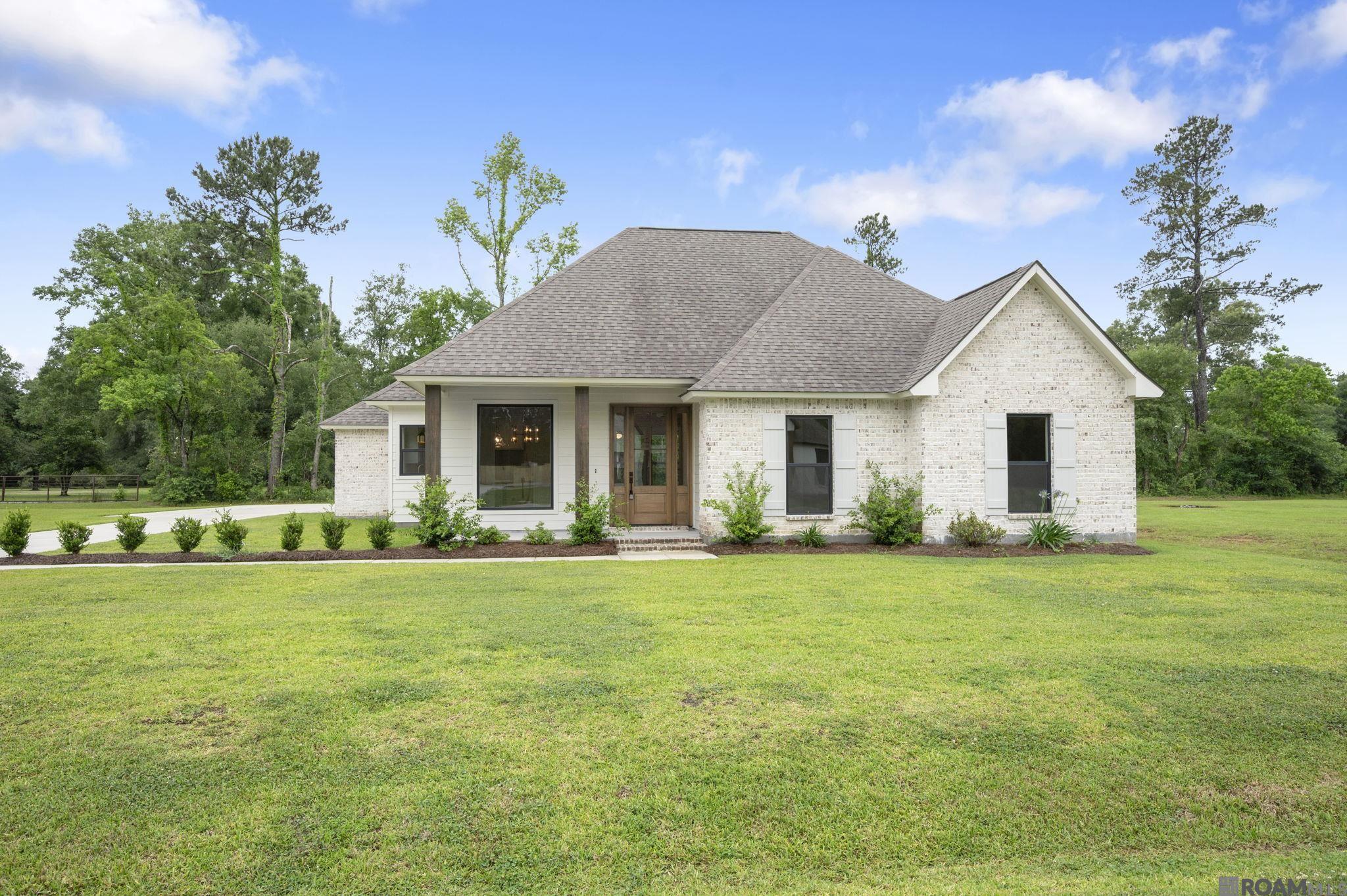 7258 Riverbank Dr — photo