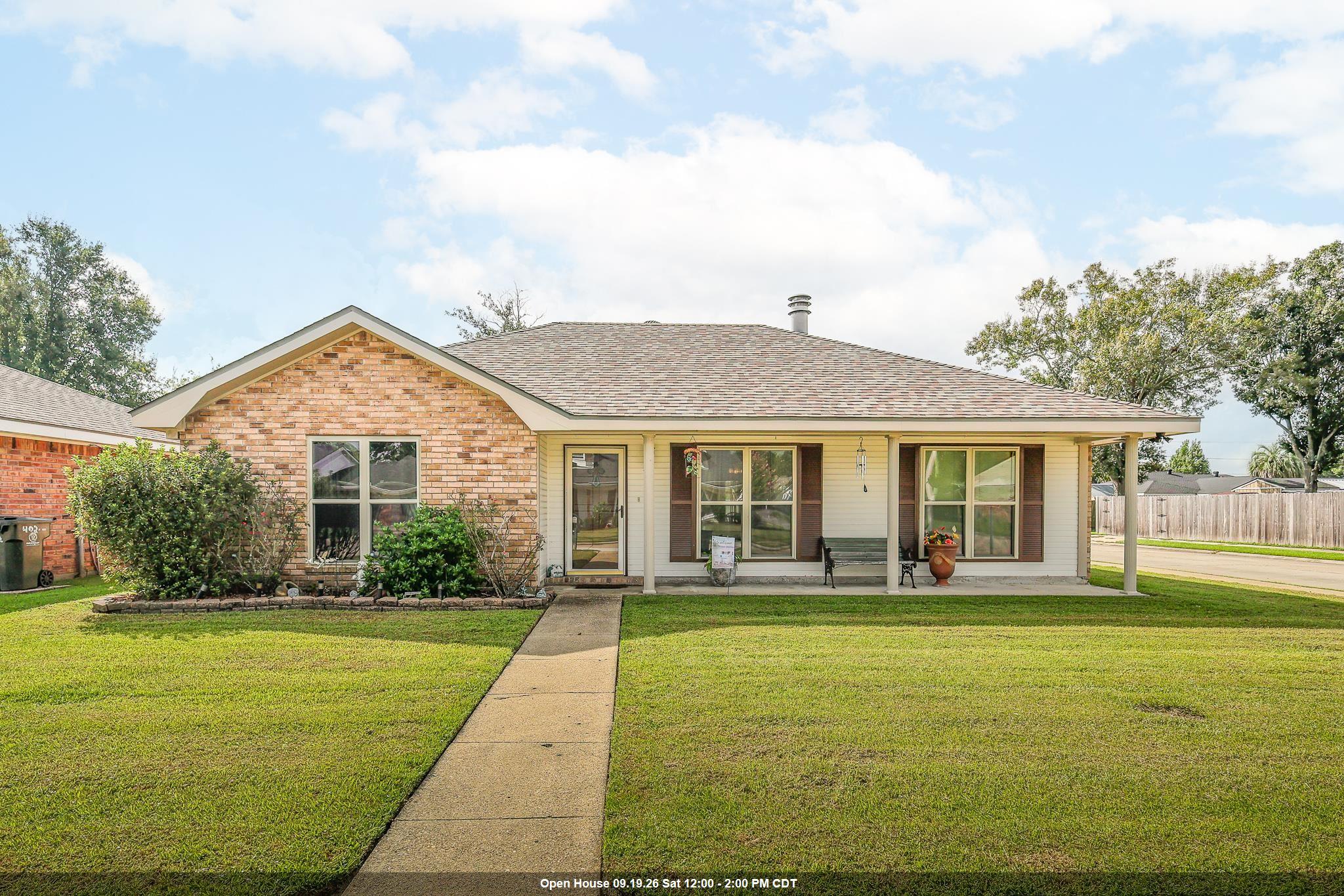 400 Louis Dr — photo