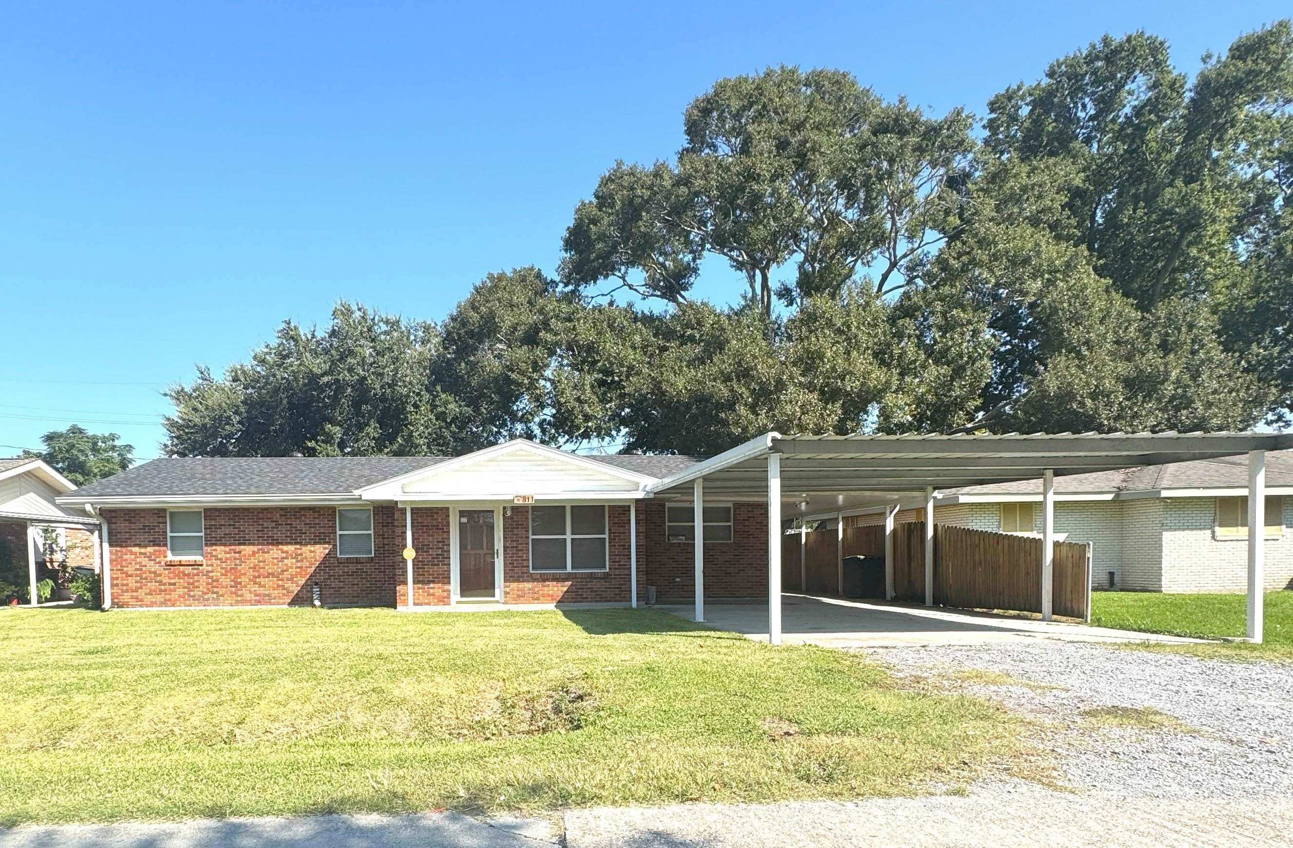 811 Kenney Street — photo