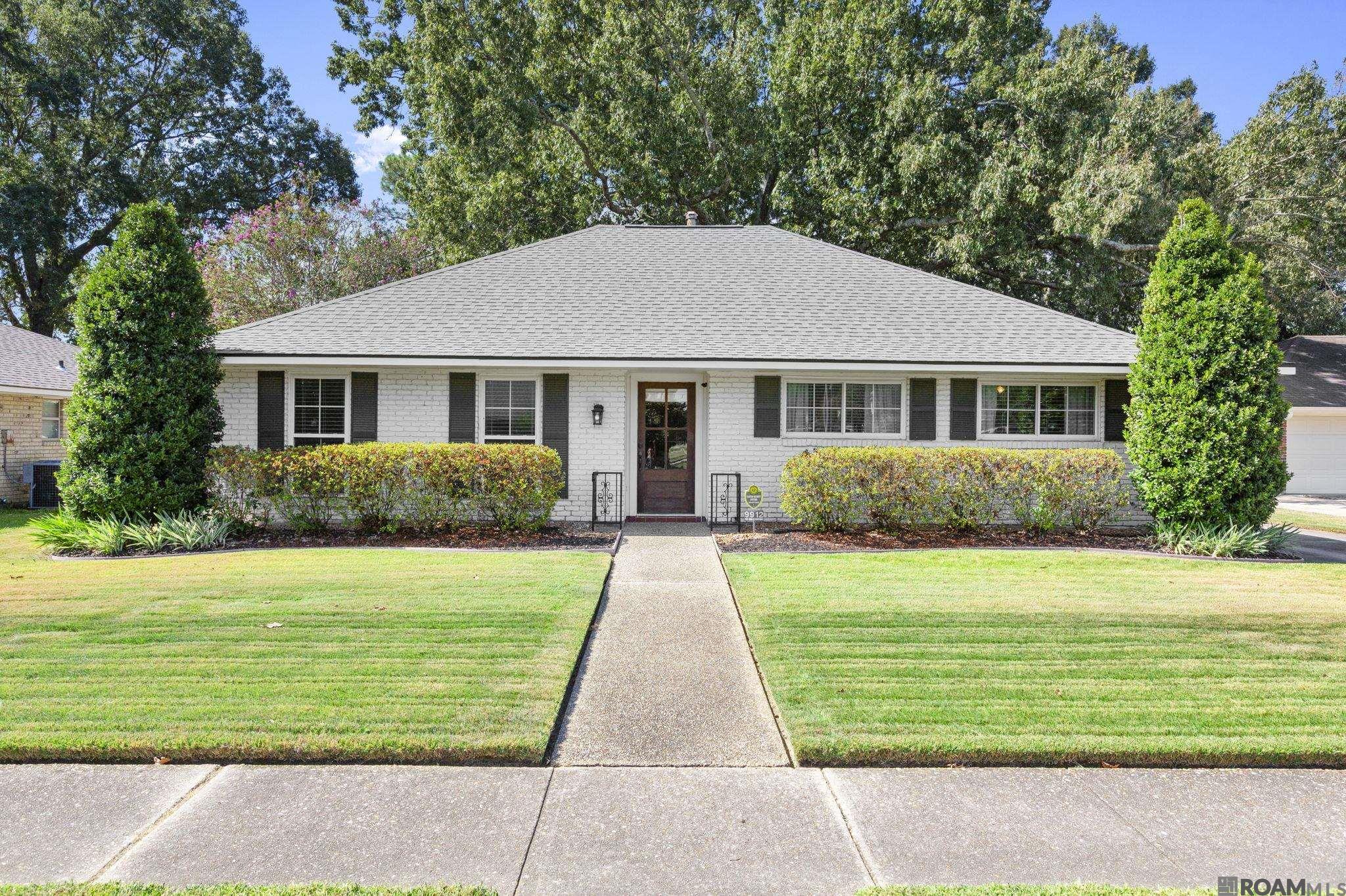 9912 Hillyard Ave — photo