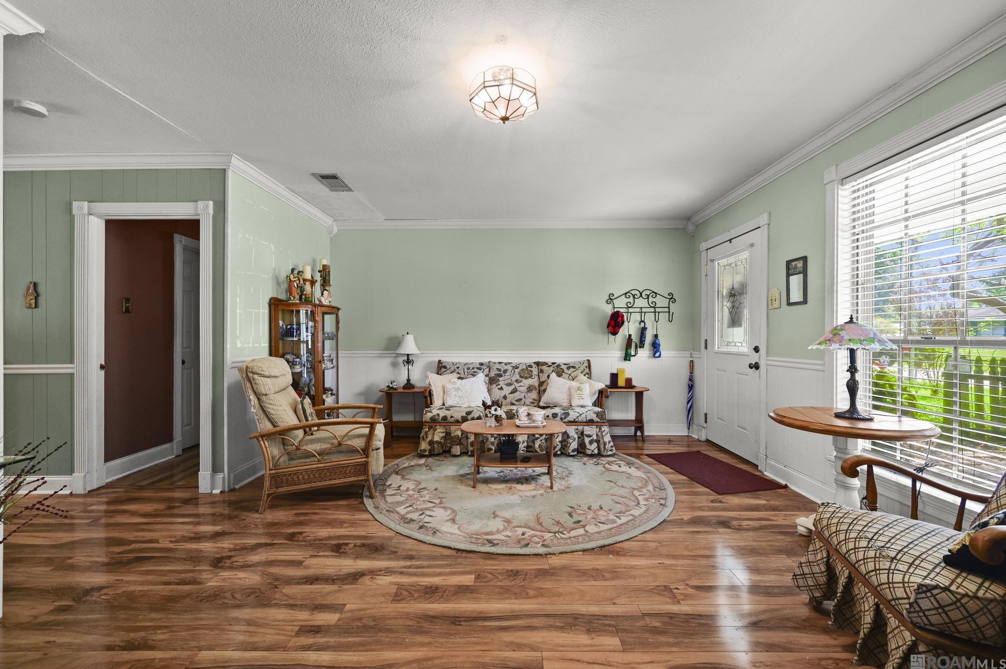 1169 S Burgess Dr — photo