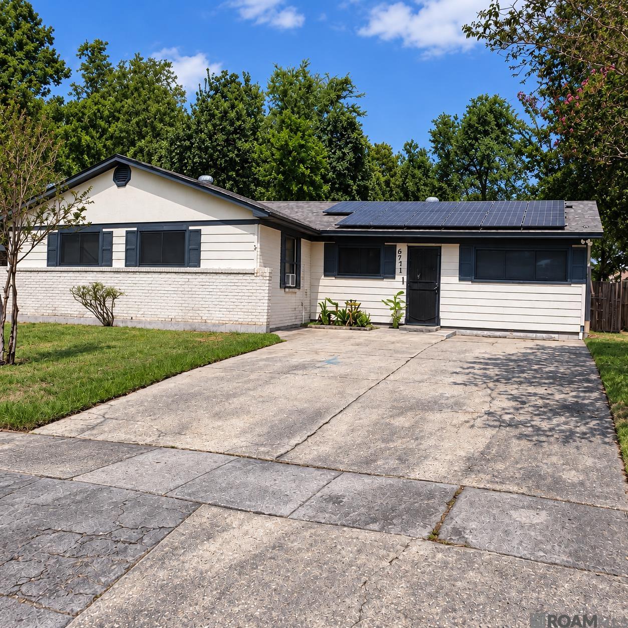 6721 Myrtlewood Dr — photo