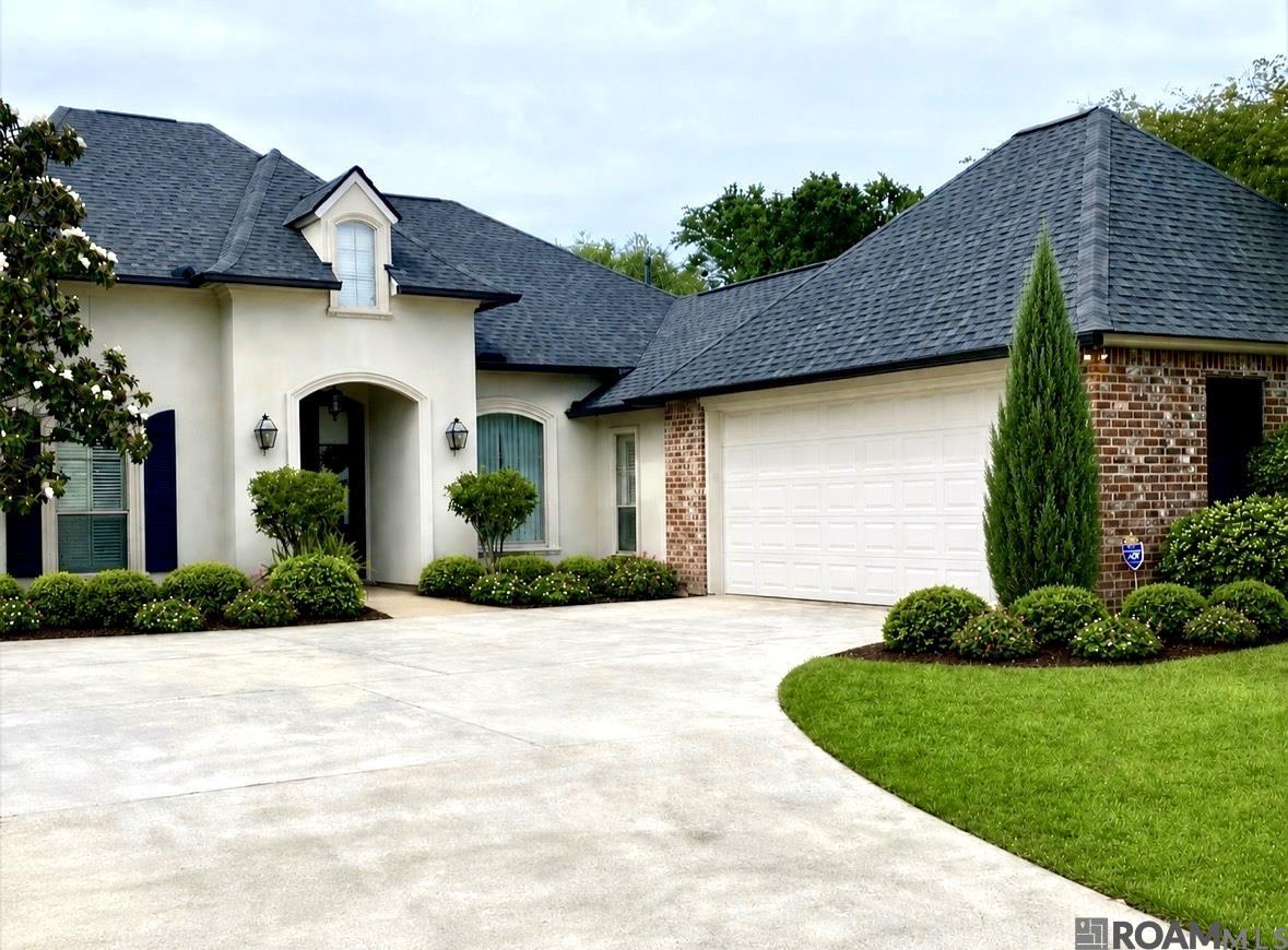 16633 Highland Club Ave — photo