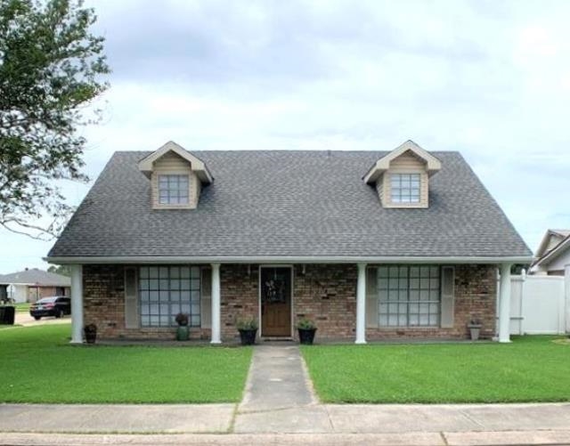 2216 Acadian Dr — photo