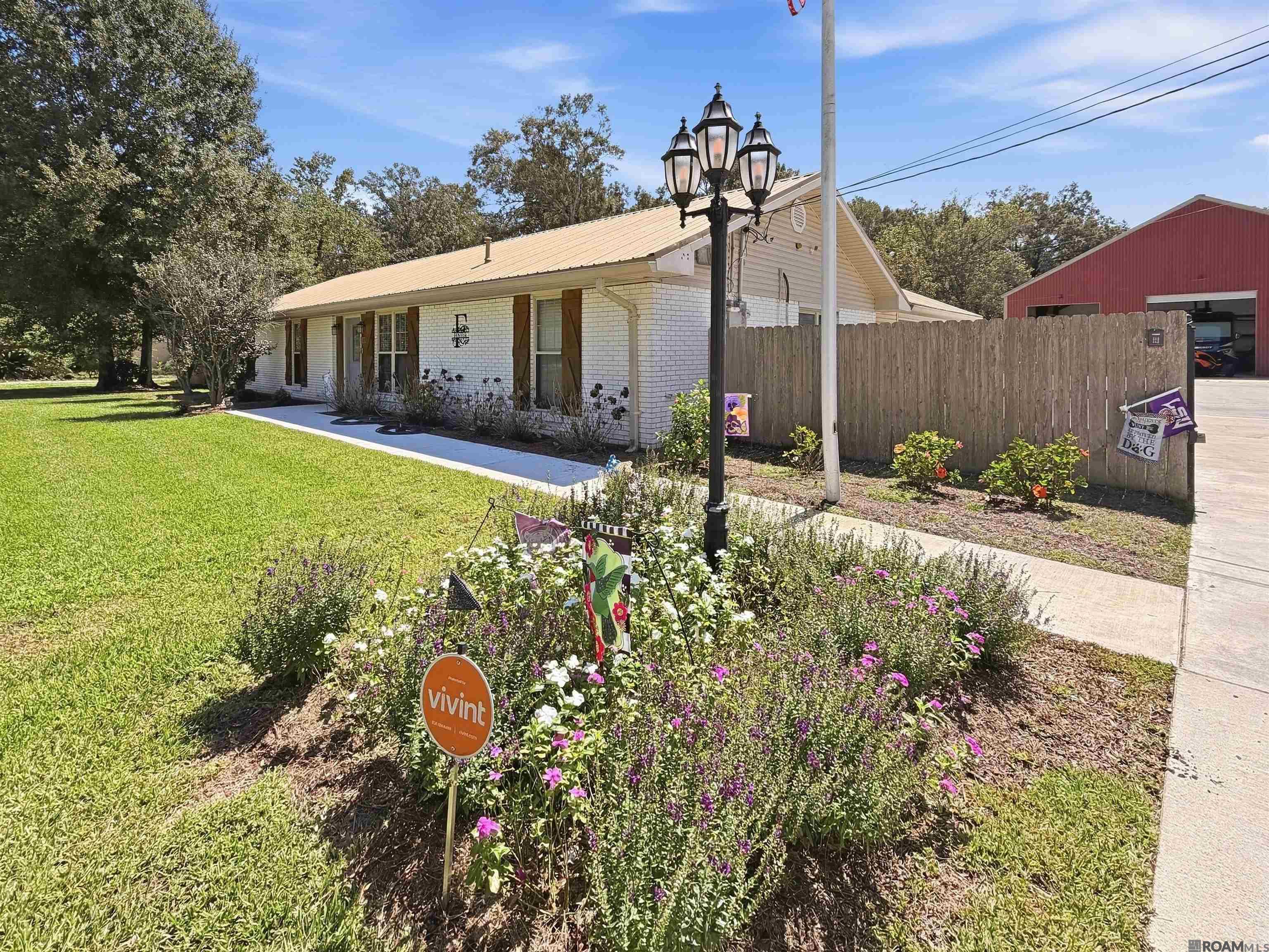 9808 Arnold Rd — photo