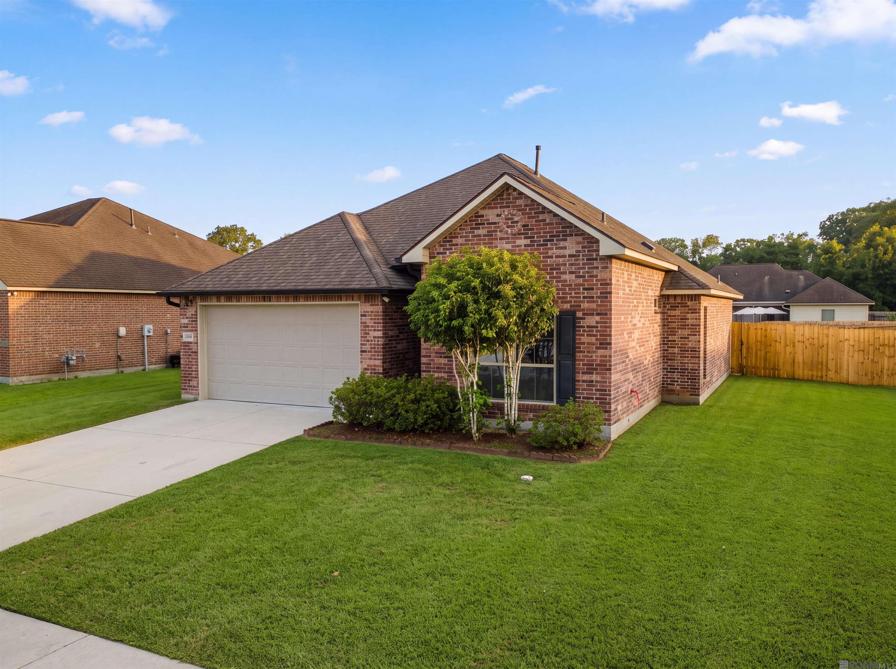 17675 Feather Ridge Dr — photo