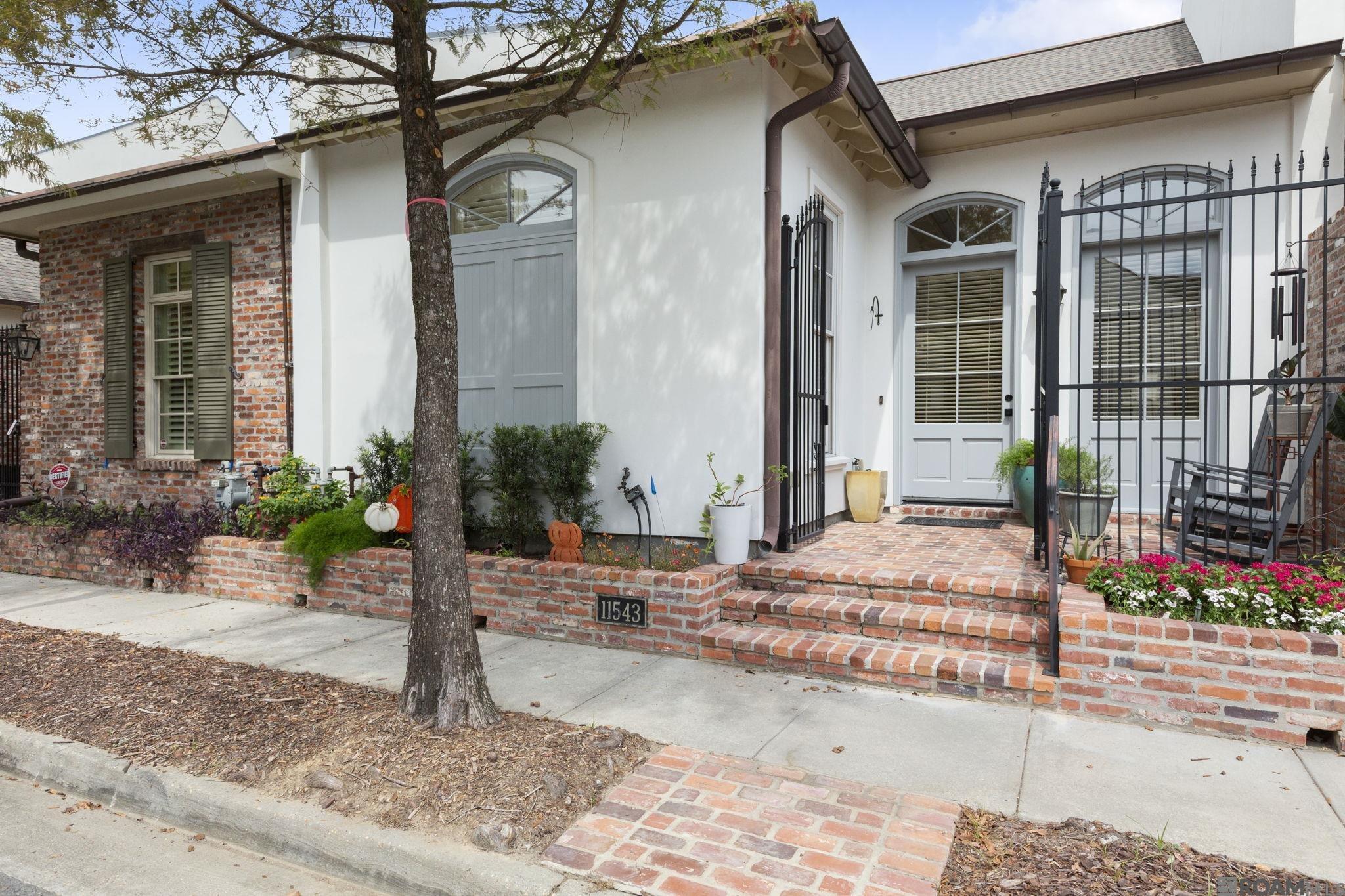 11543 Settlement Blvd — photo
