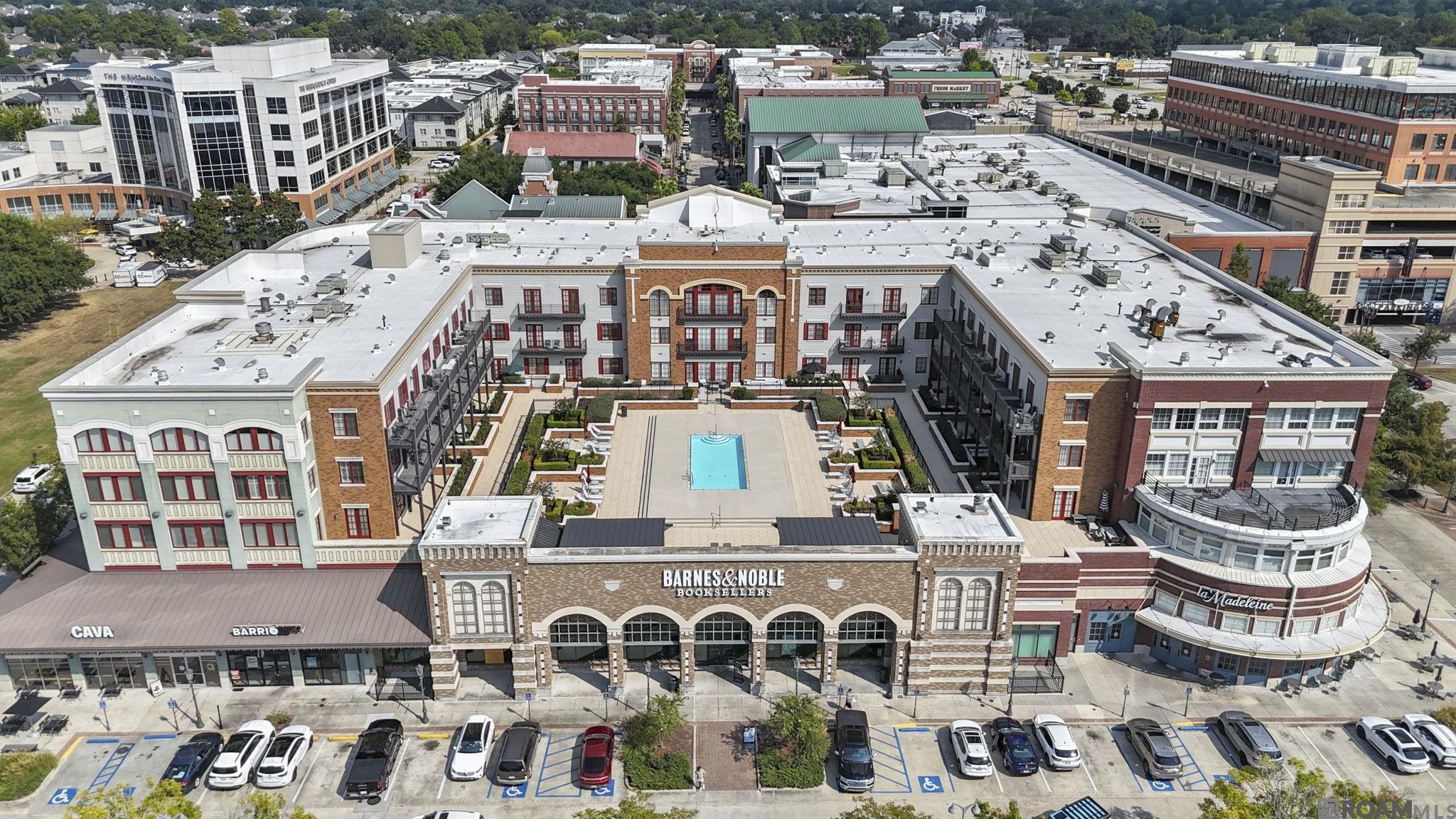 7707 Bluebonnet Blvd #226 — photo