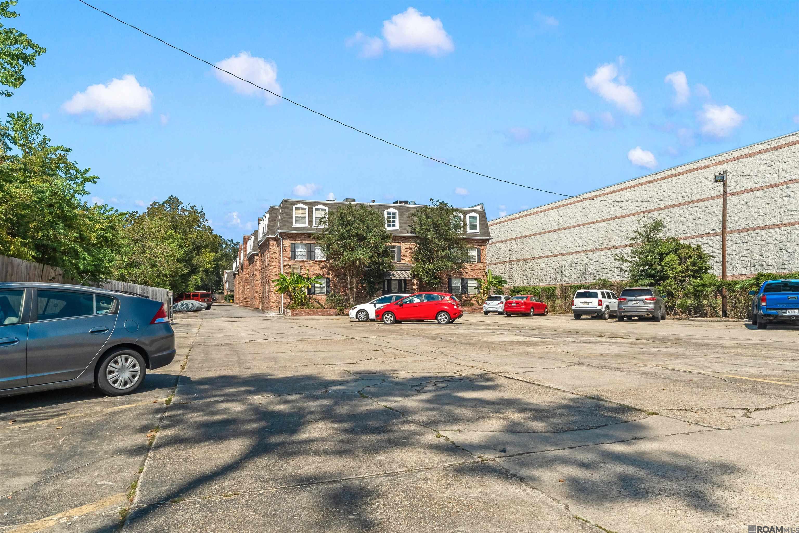 4735 Government St #322 — photo