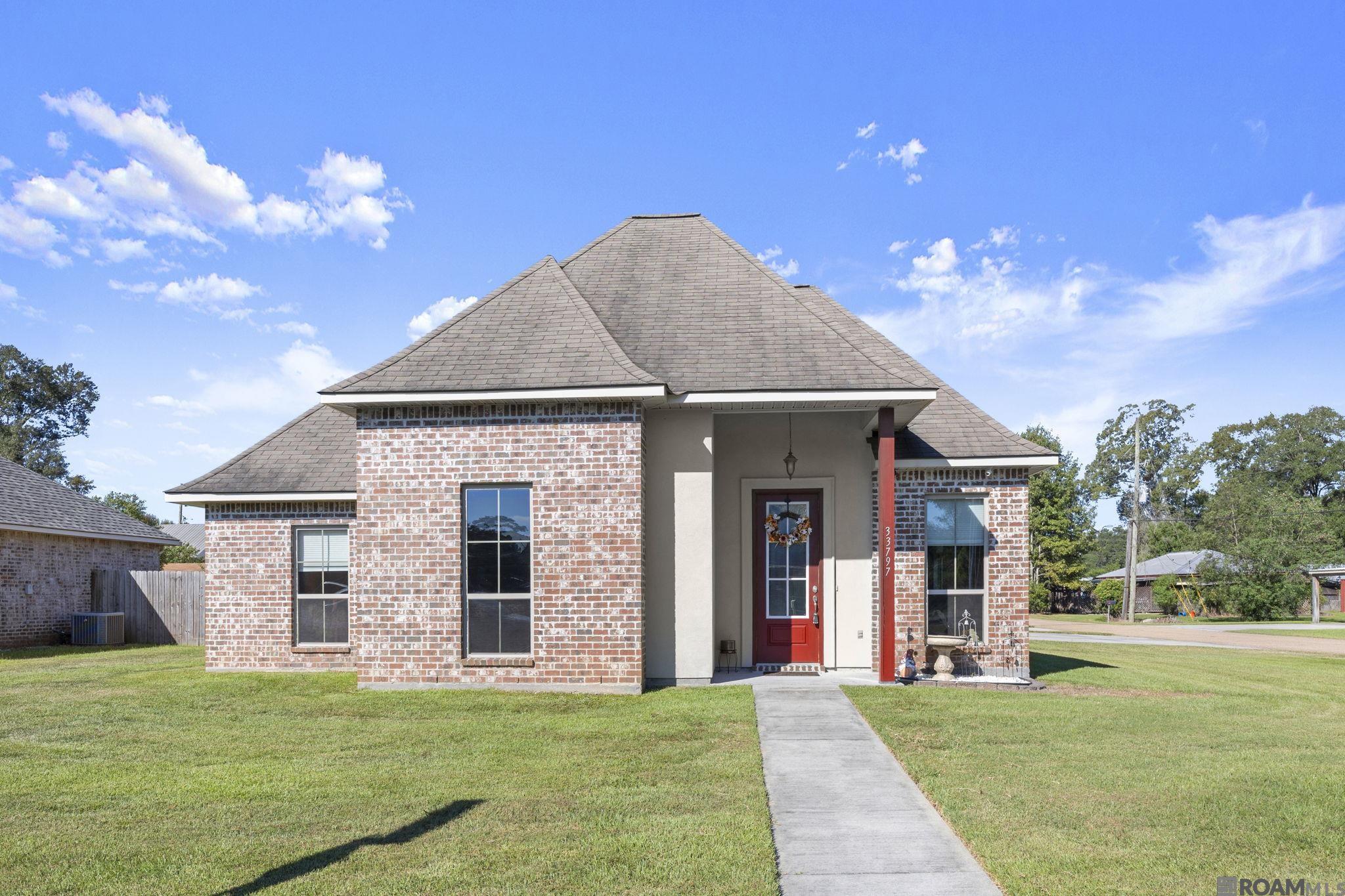 33797 Blue River Dr — photo