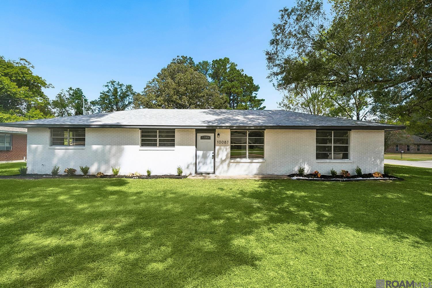 10087 Alpha Dr — photo