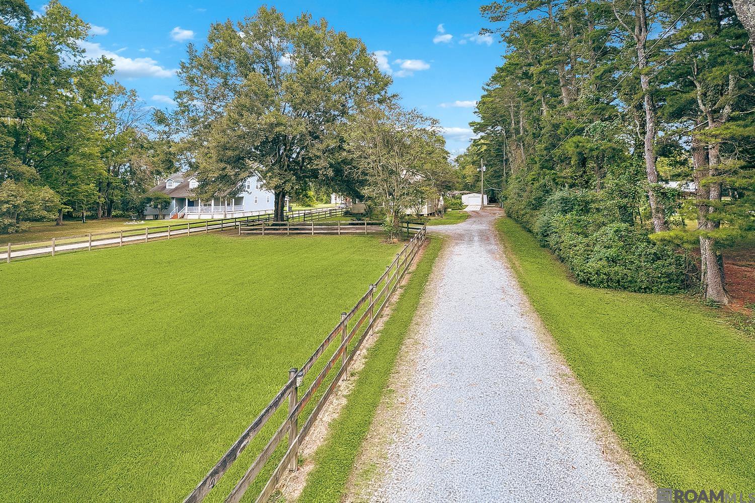 13216 Brown Road, Baker, LA 70714 | Realty.com