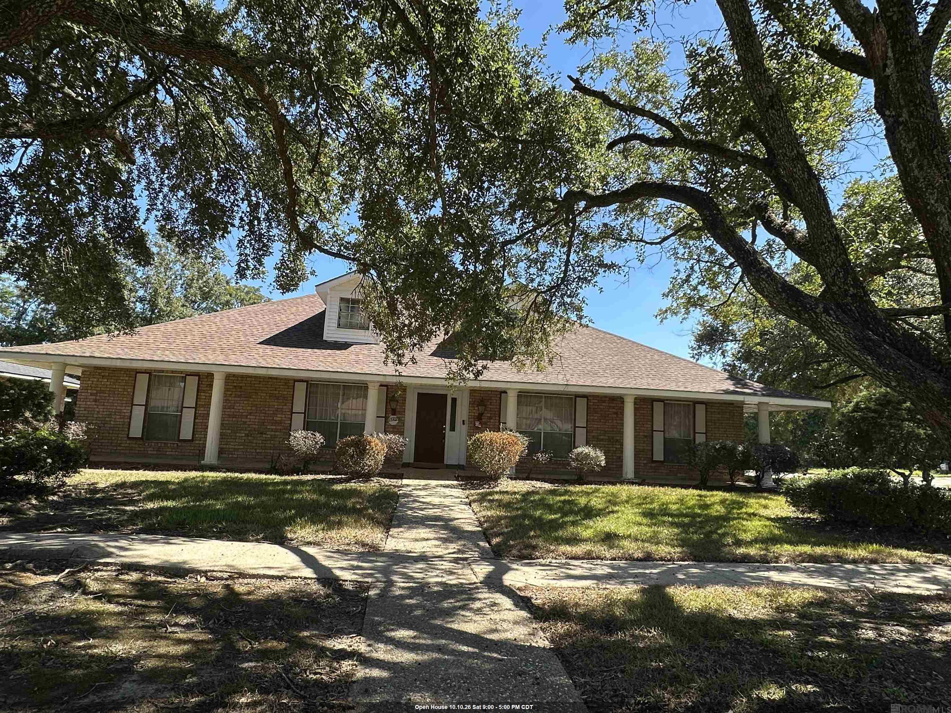 13702 Alba Dr — photo