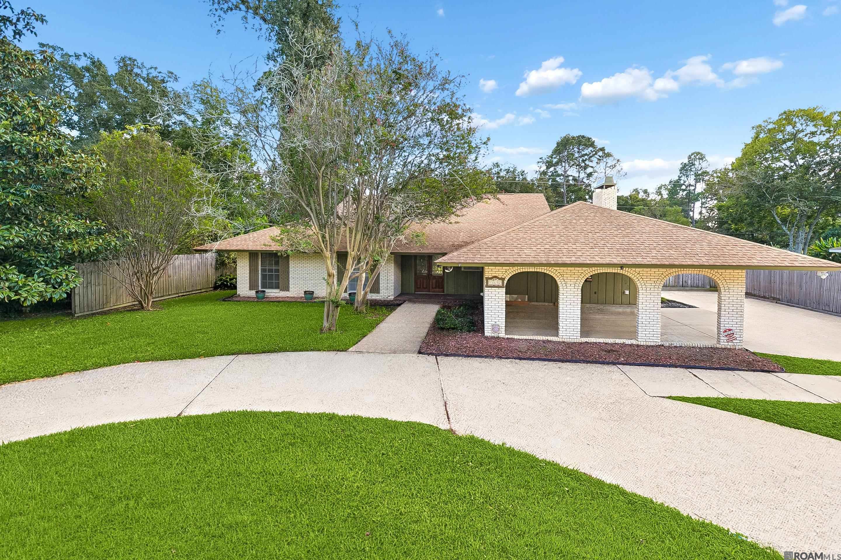 11636 Mollylea Dr — photo
