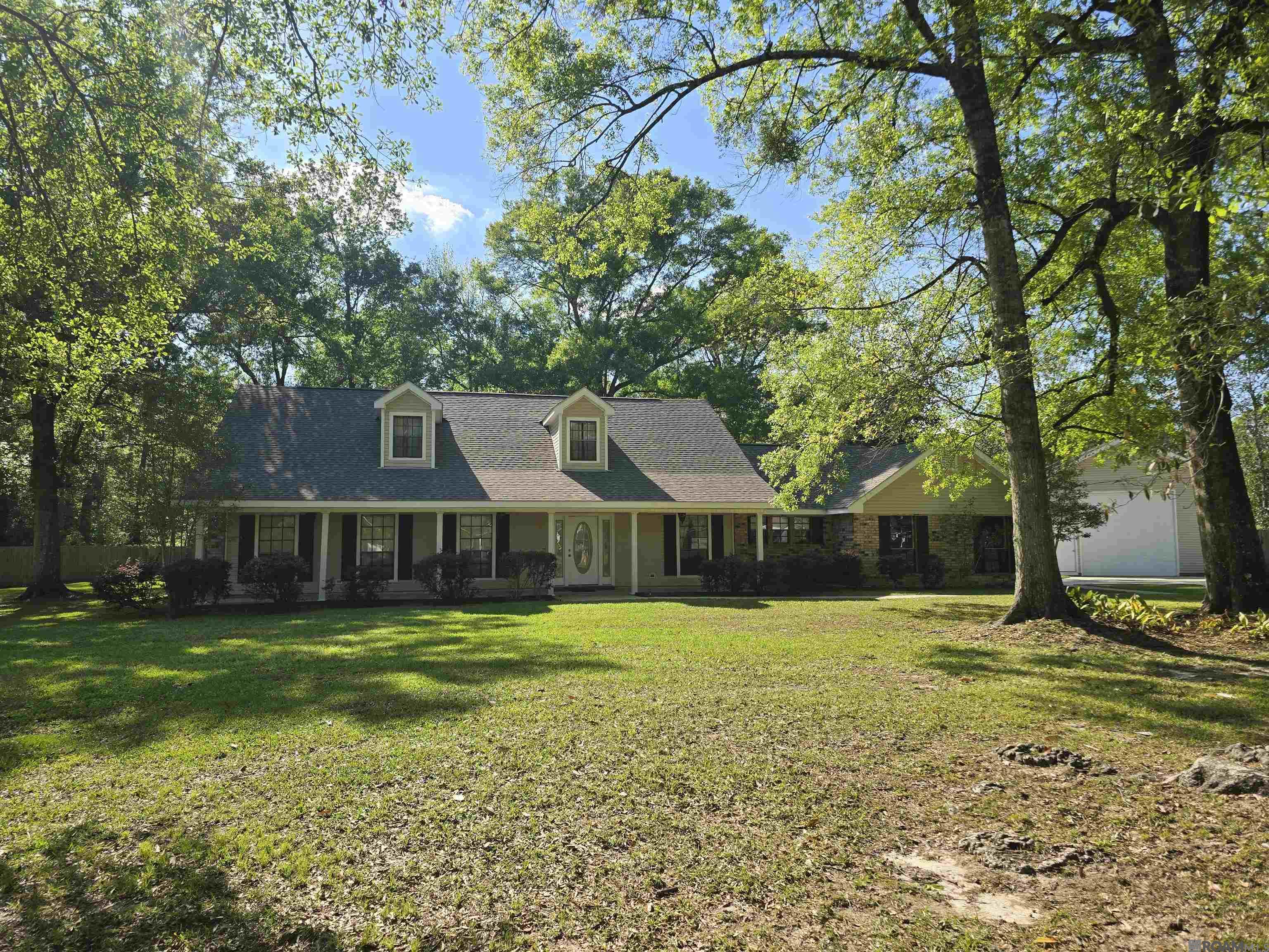 14277 Hickory Dr — photo
