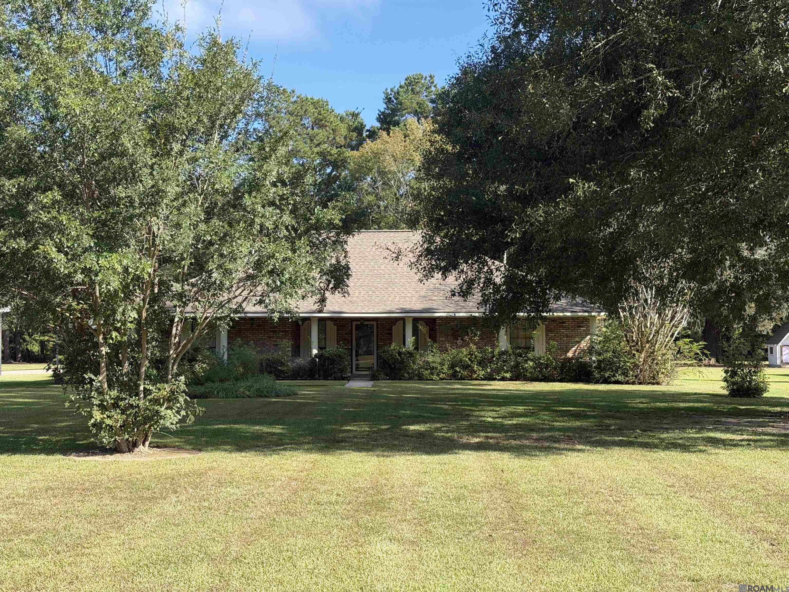16323 Shetland Ave — photo