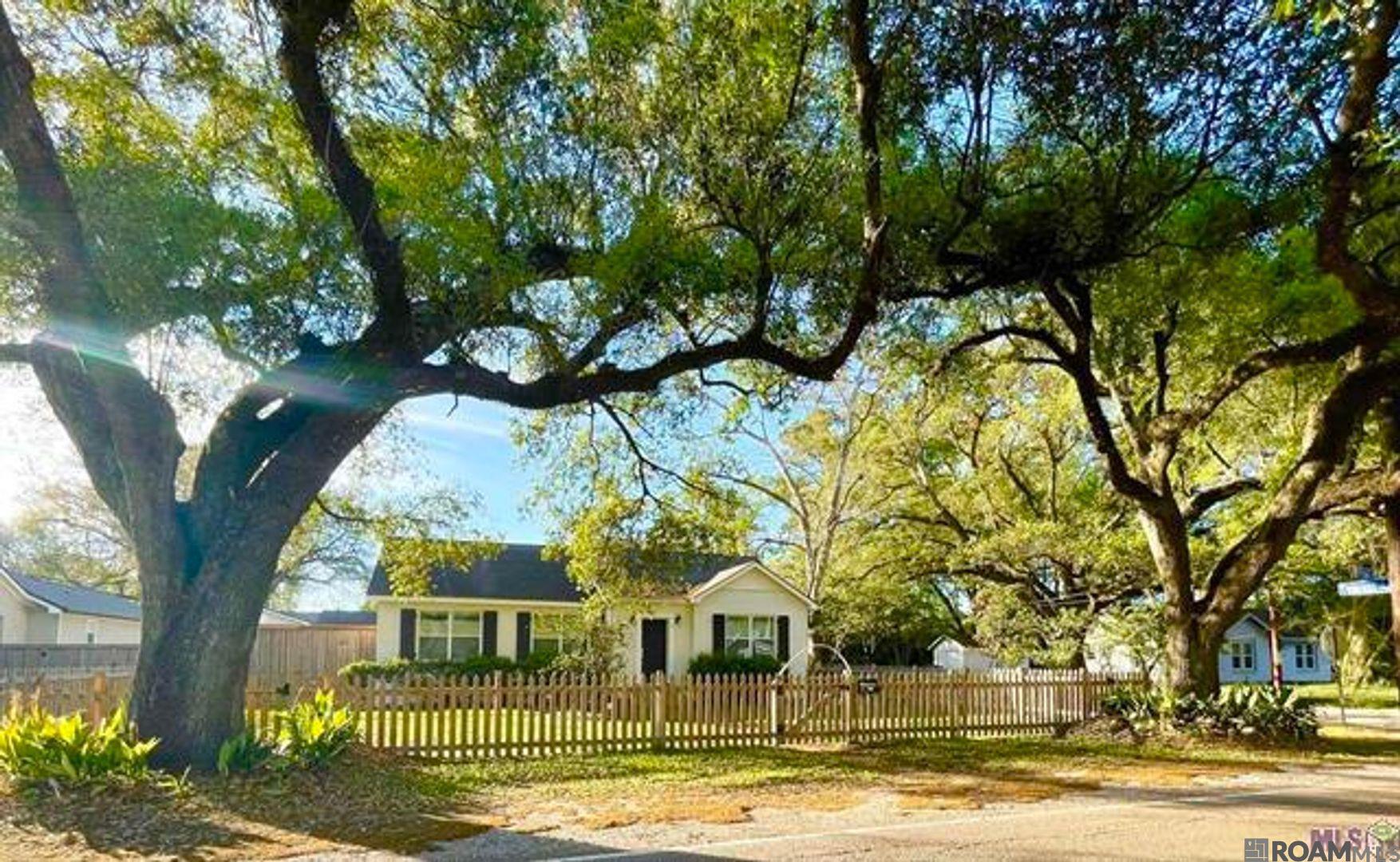 1447 Lee Drive — photo
