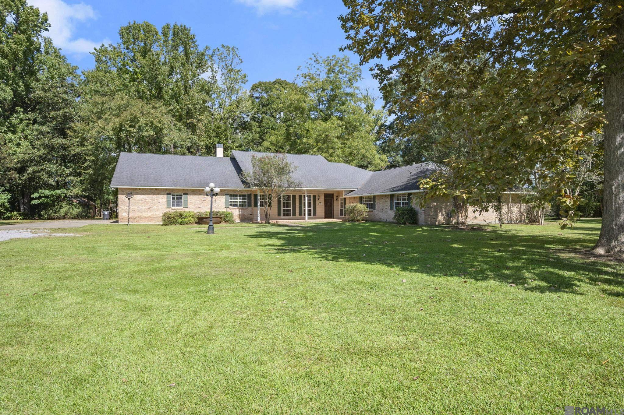 7979 Delaville Dr — photo