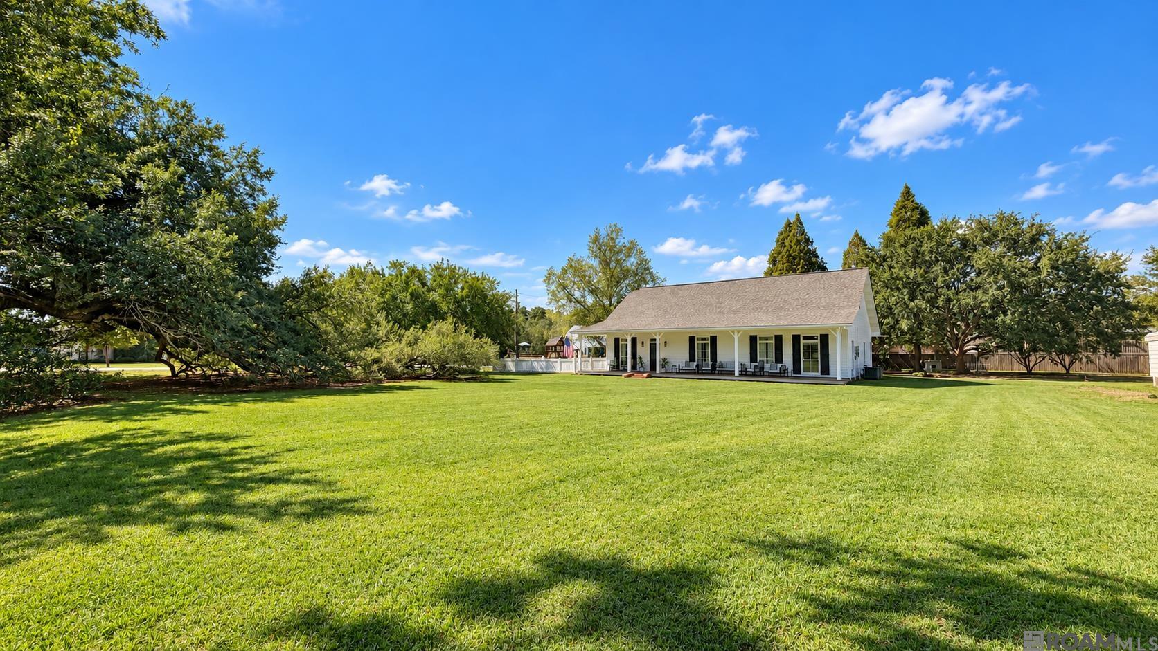 13081 Bluff Road, Geismar, LA 70734
