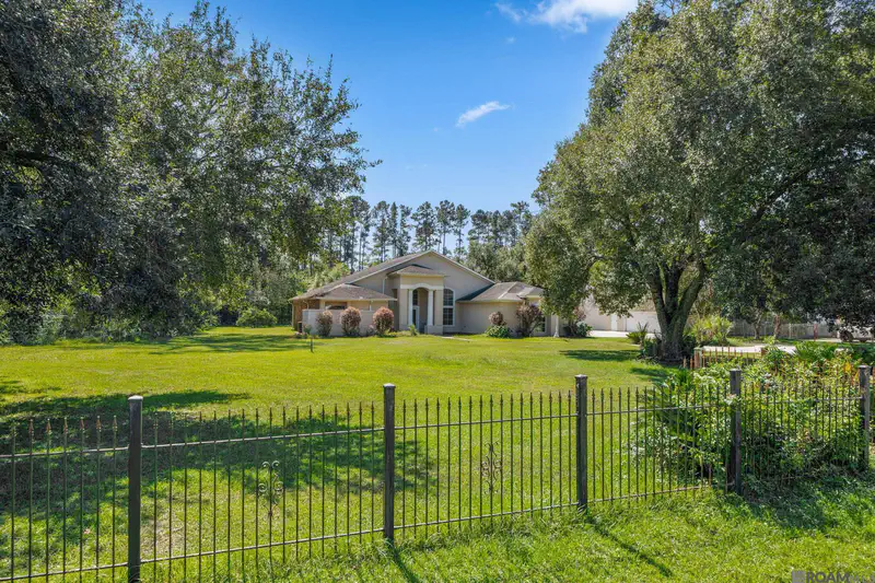 13290 Clint St — photo