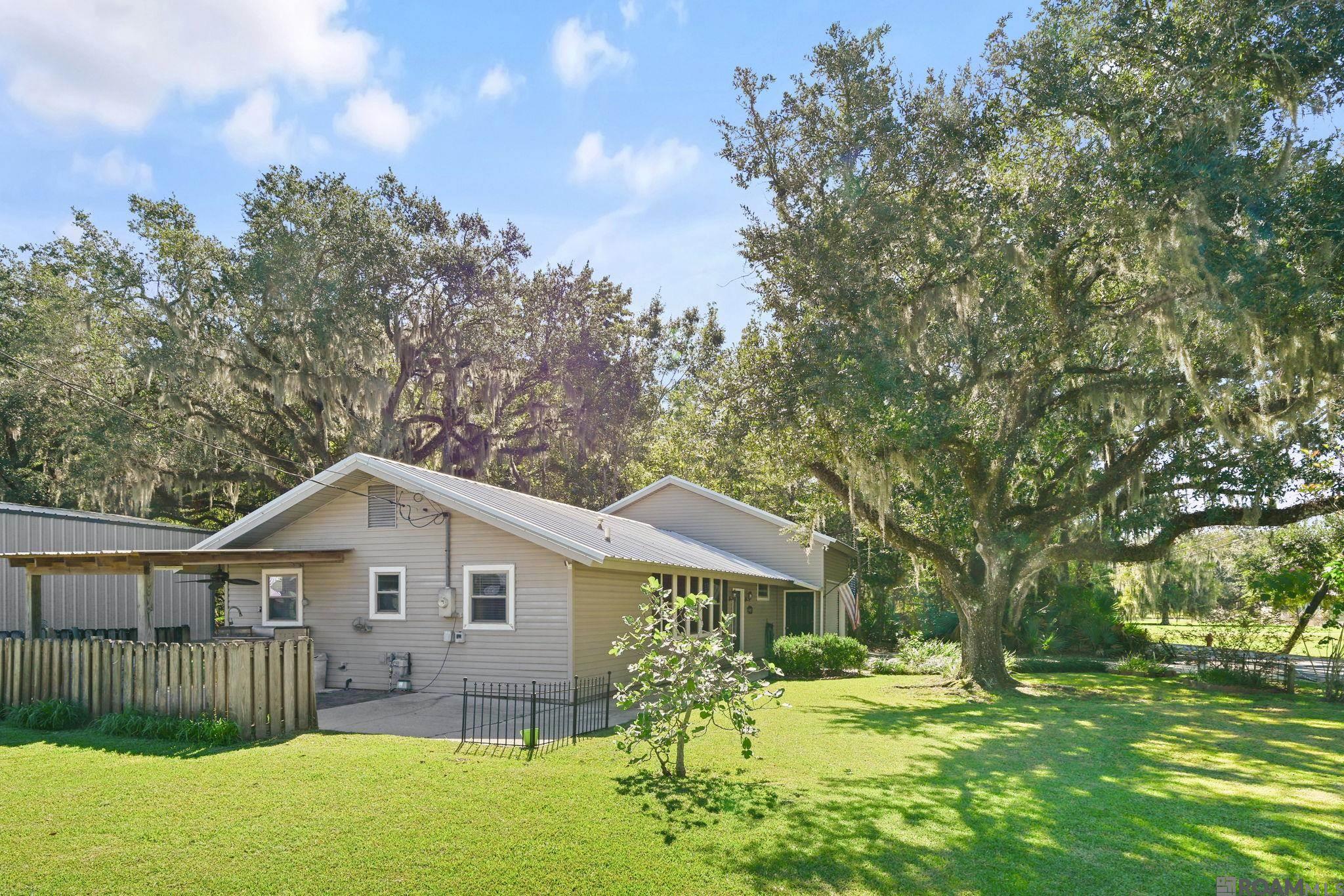 601 Michel Road, Pierre Part, LA 70339 — photo 2