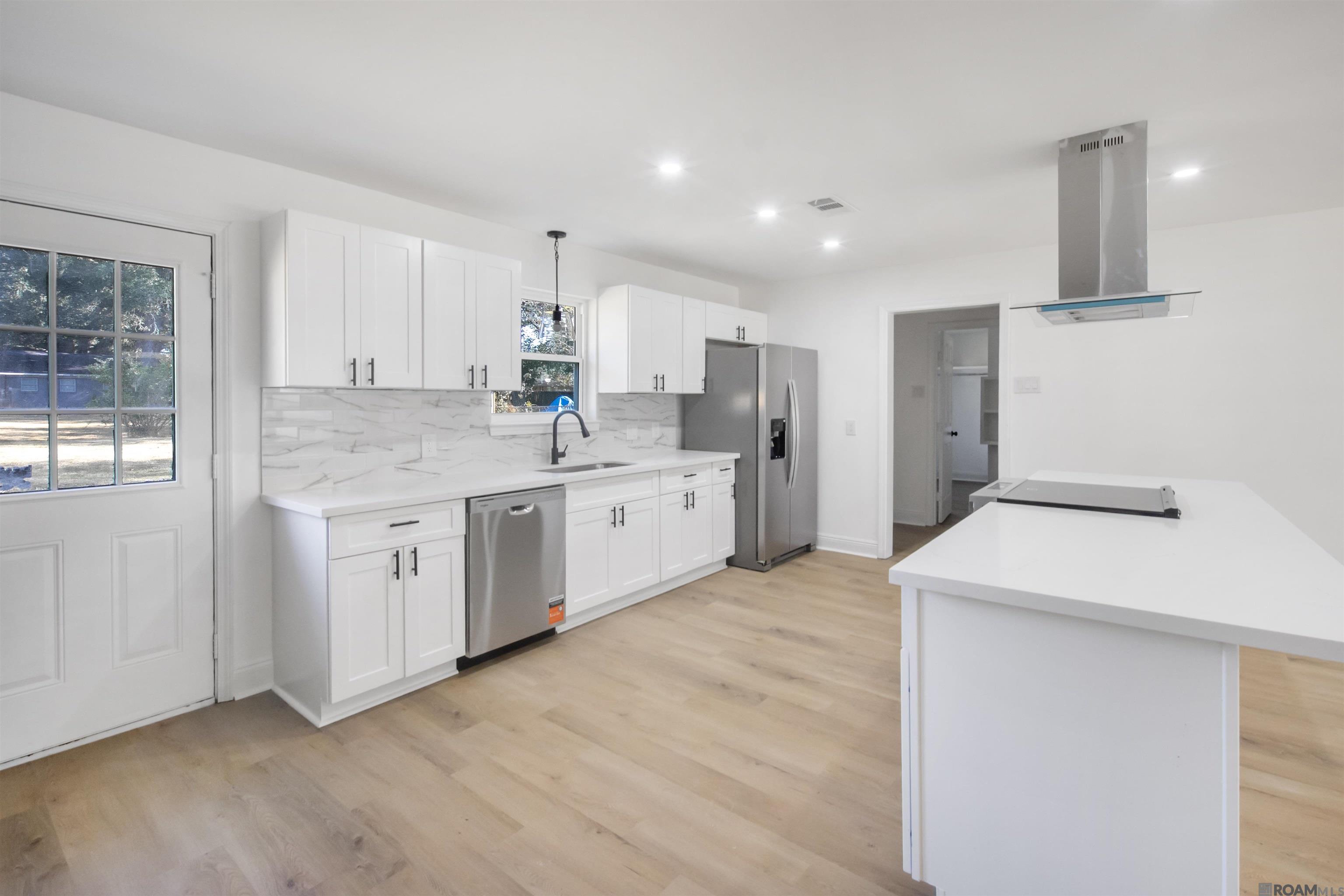 12545 Canterbury Dr — photo