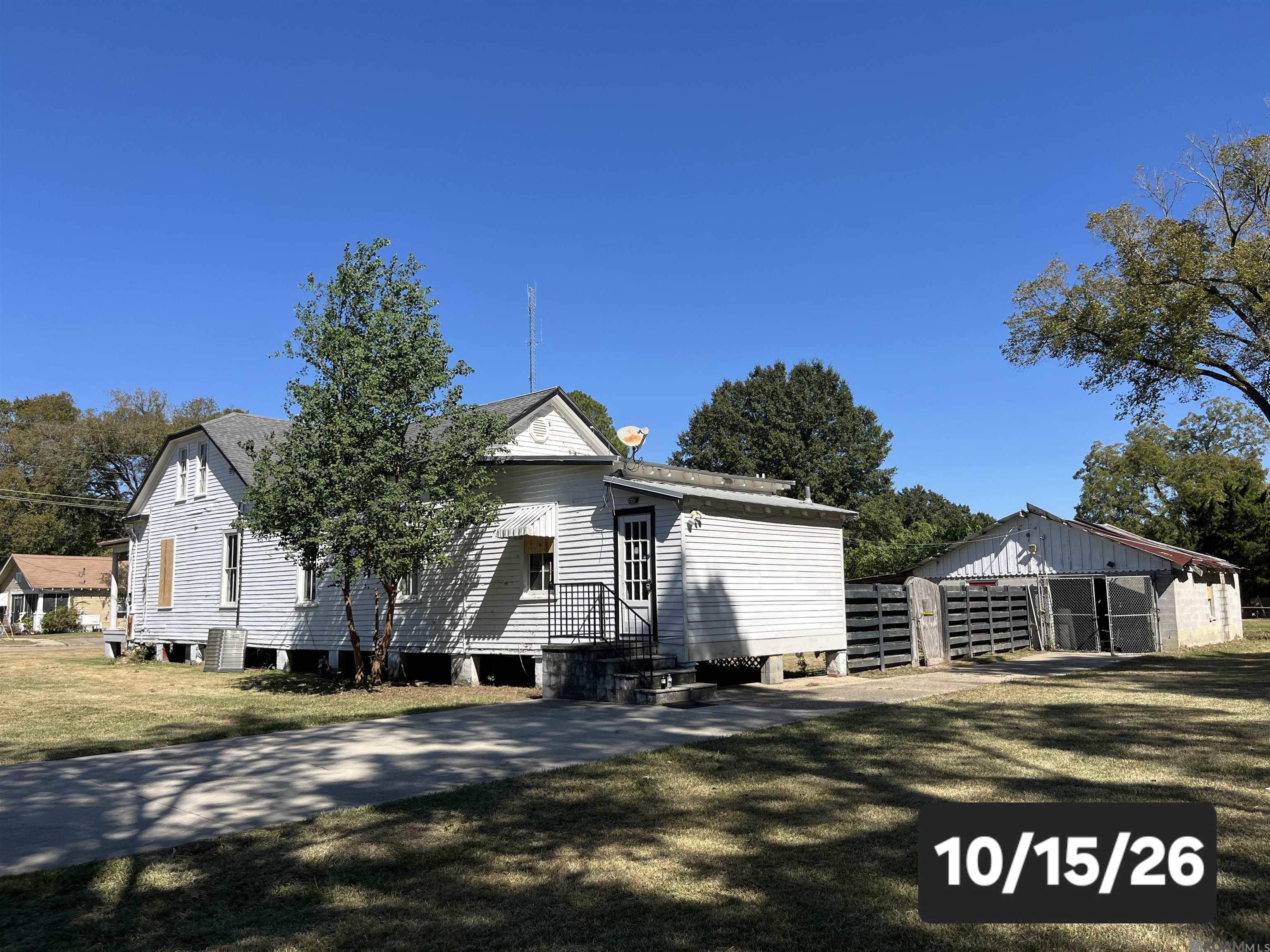 2114 North Blvd — photo