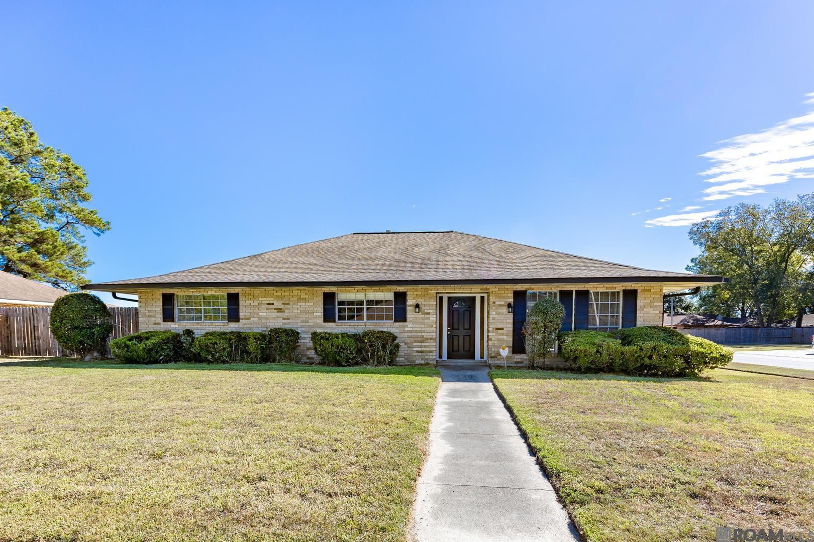 3426 Aletha Dr — photo