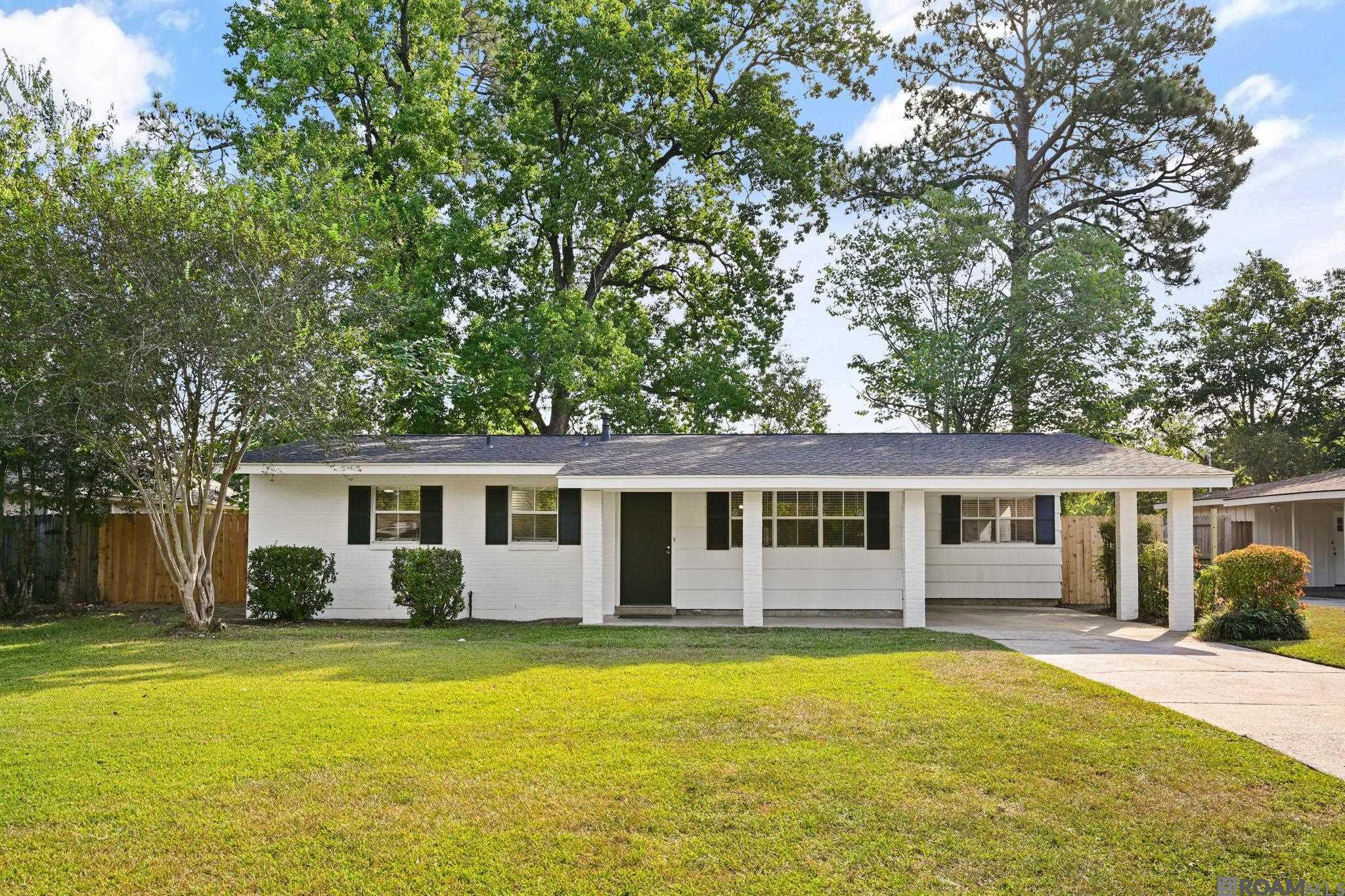 8356 Rainbow Dr — photo