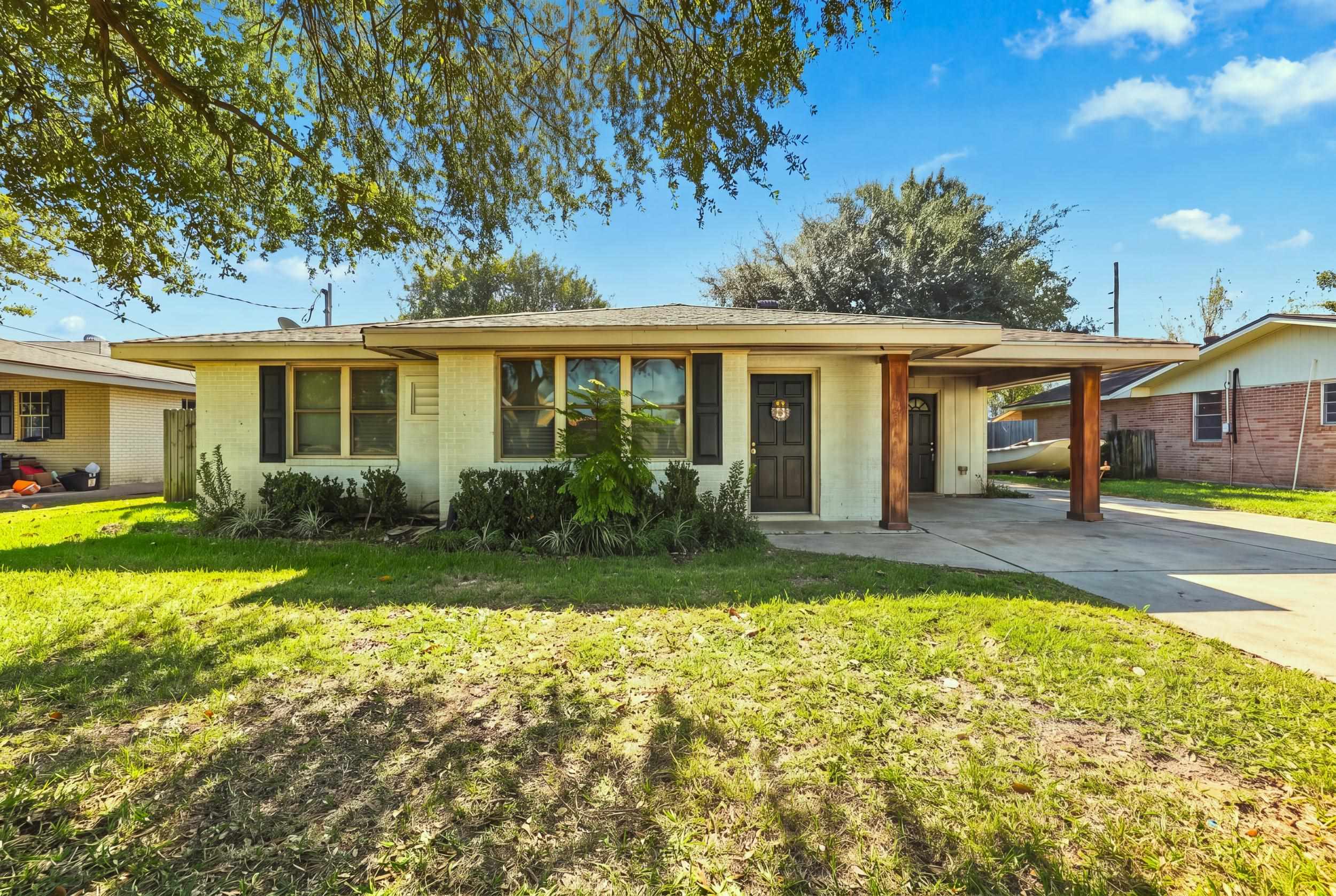 412 Highland Dr — photo