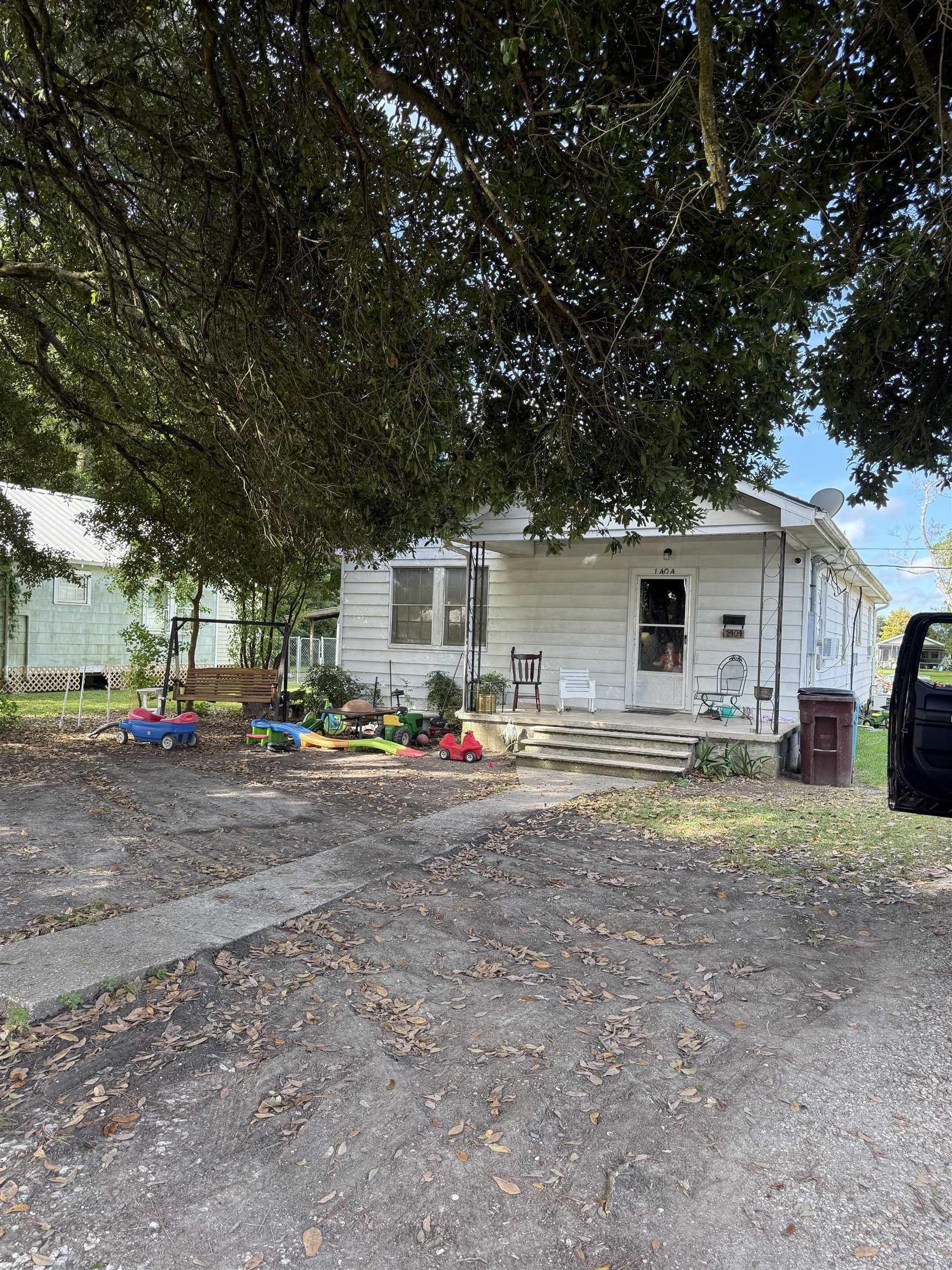 1404 Ridgefield Ave — photo
