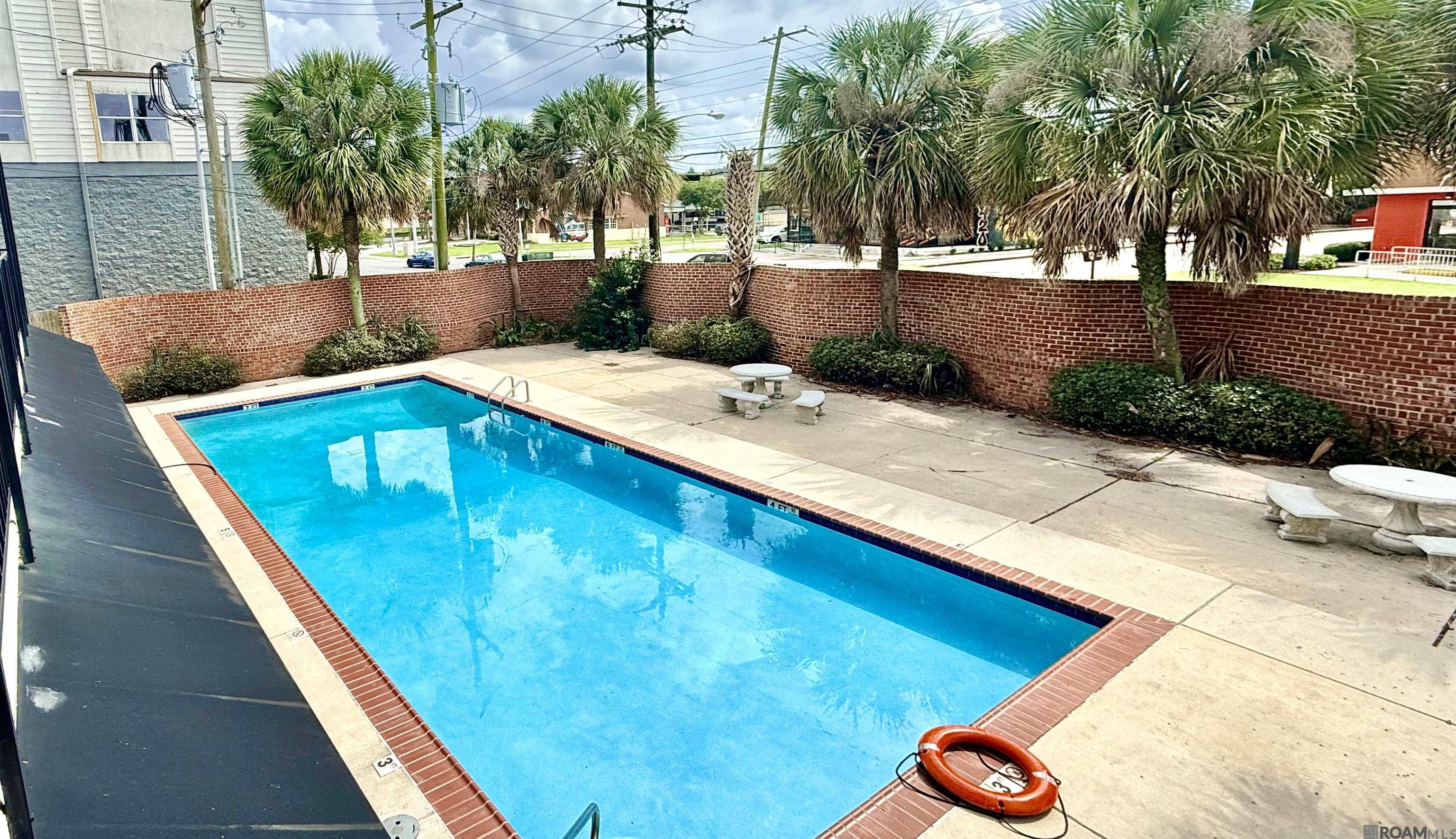 3101 Highland Rd #110 — photo