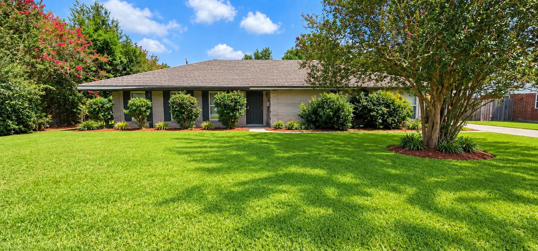 209 Garden Dr — photo
