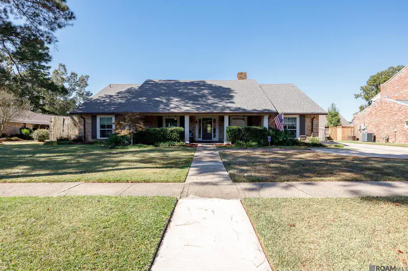 5812 Antioch Blvd — photo
