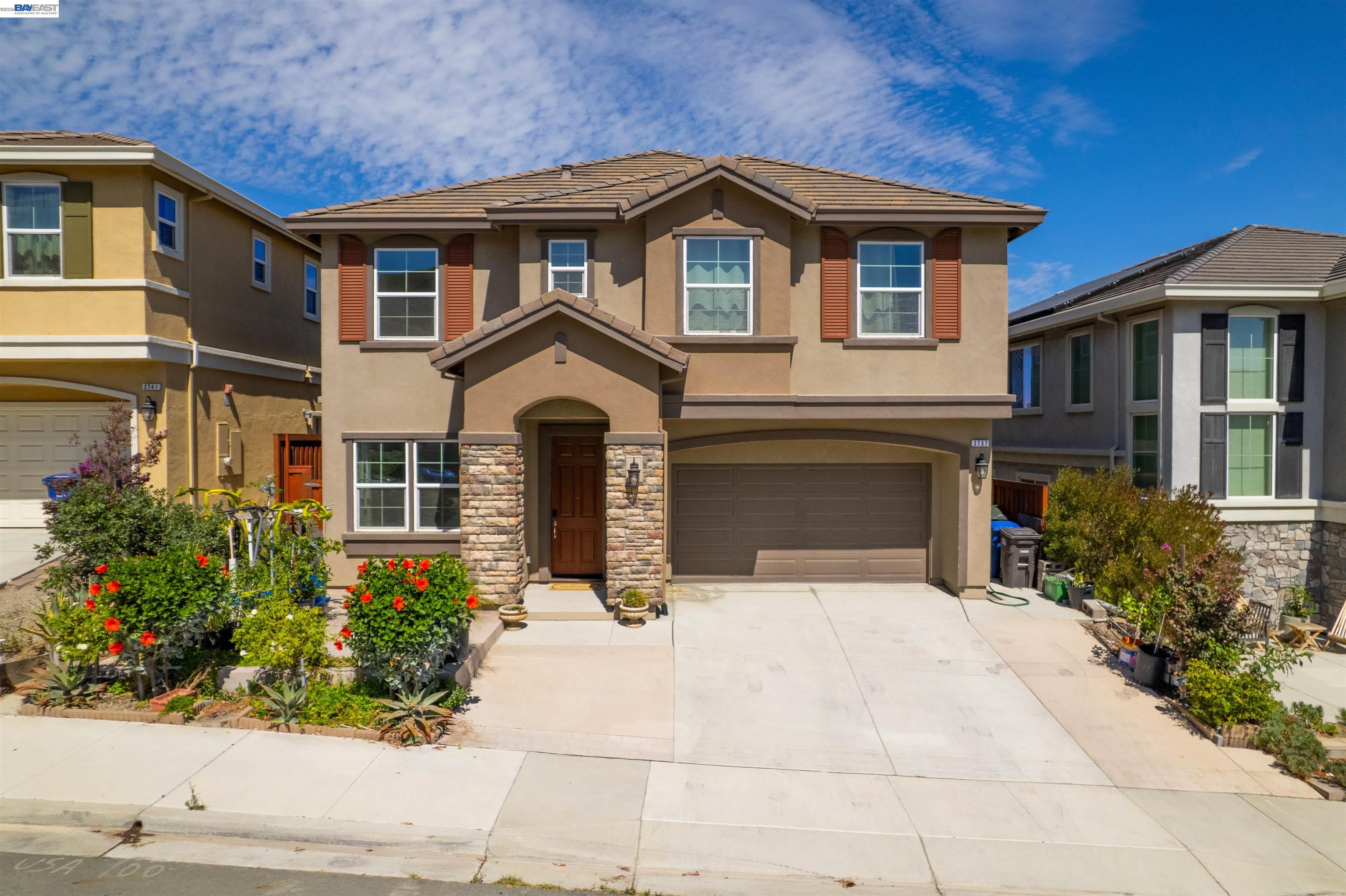 2737 Rio Seco Dr — photo