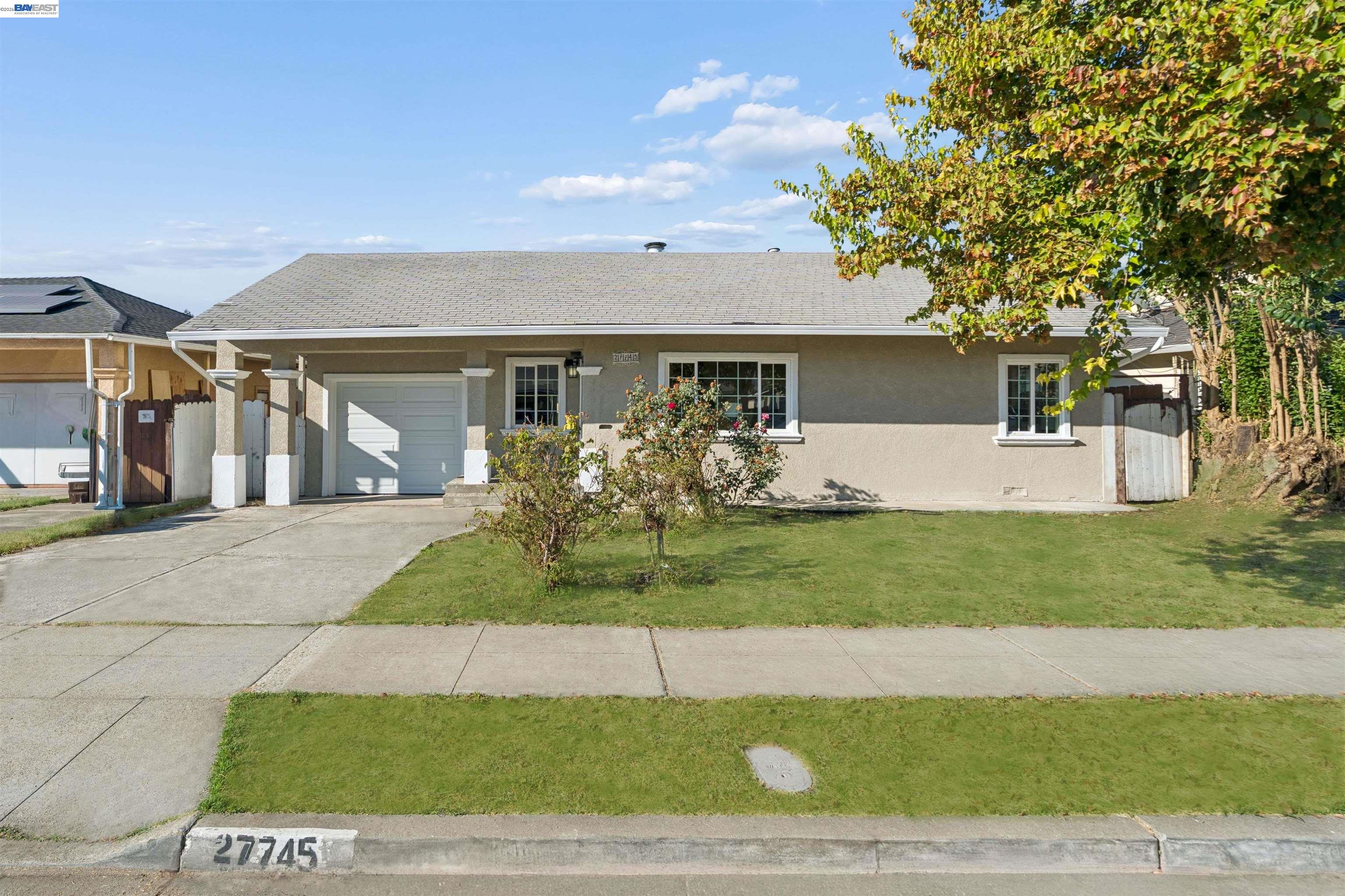 27745 Andrea St — photo