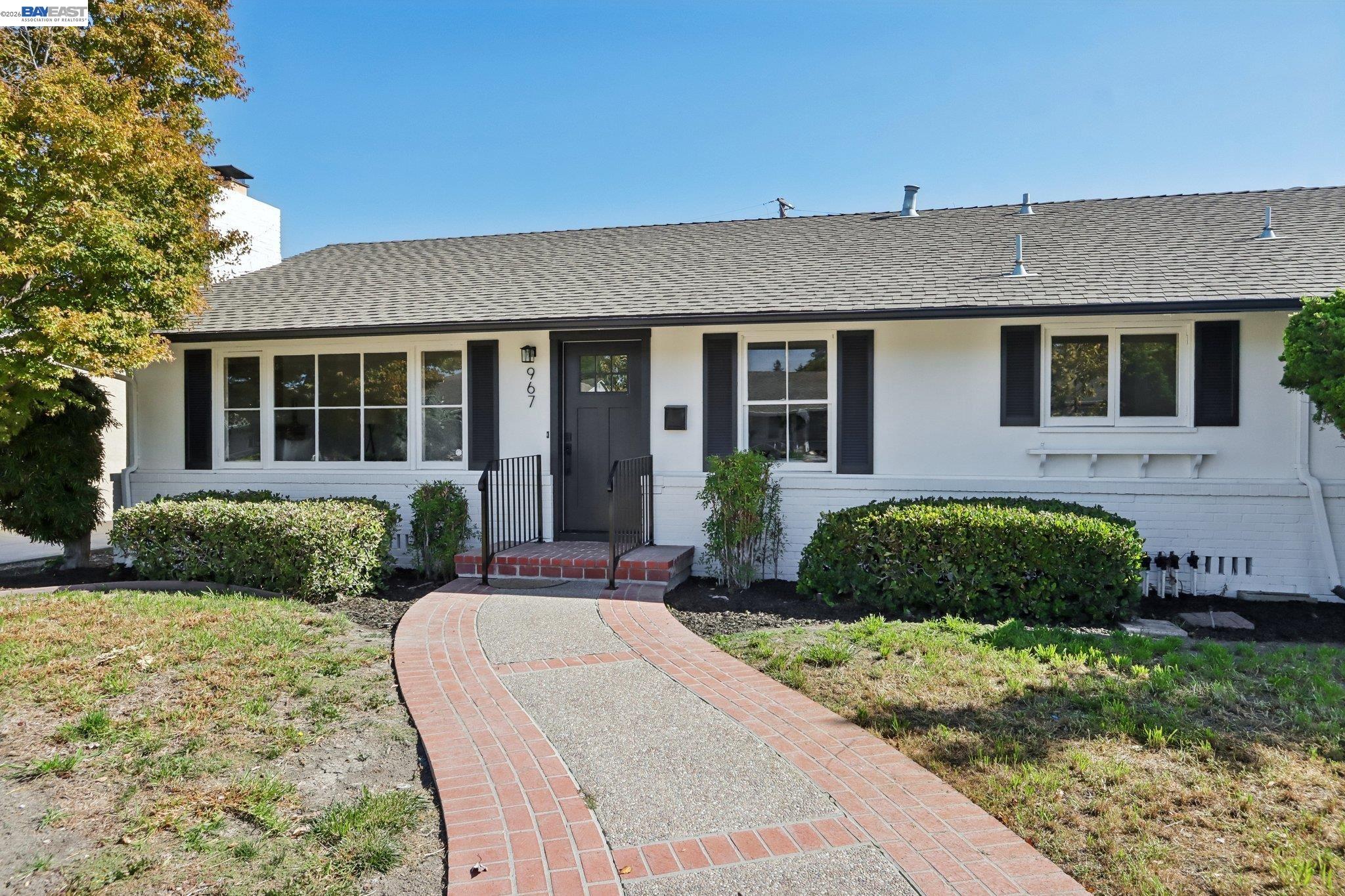 967 Elizabeth Dr — photo