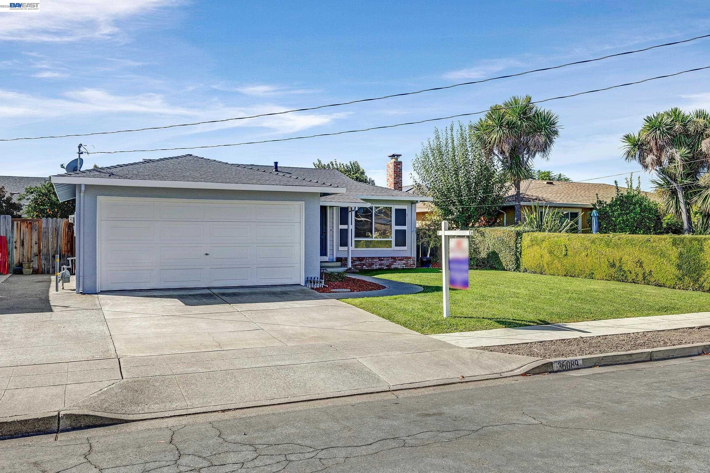 36089 Sandalwood St — photo