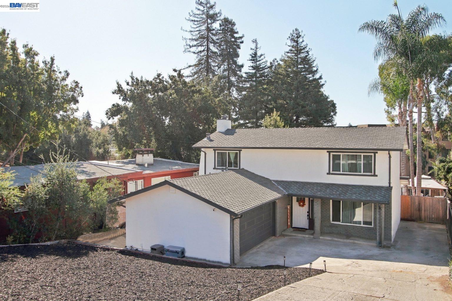 21175 Birch St — photo