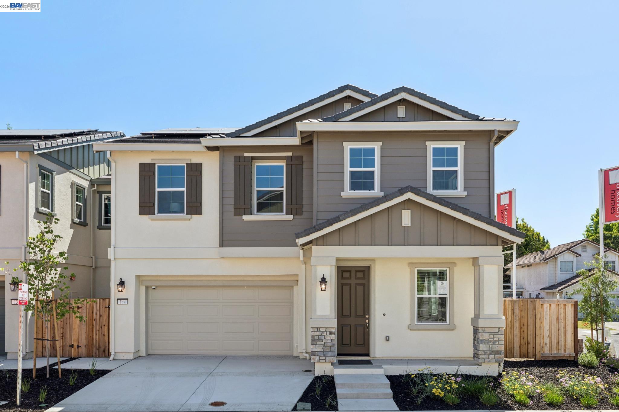 137 Creek View Cir — photo