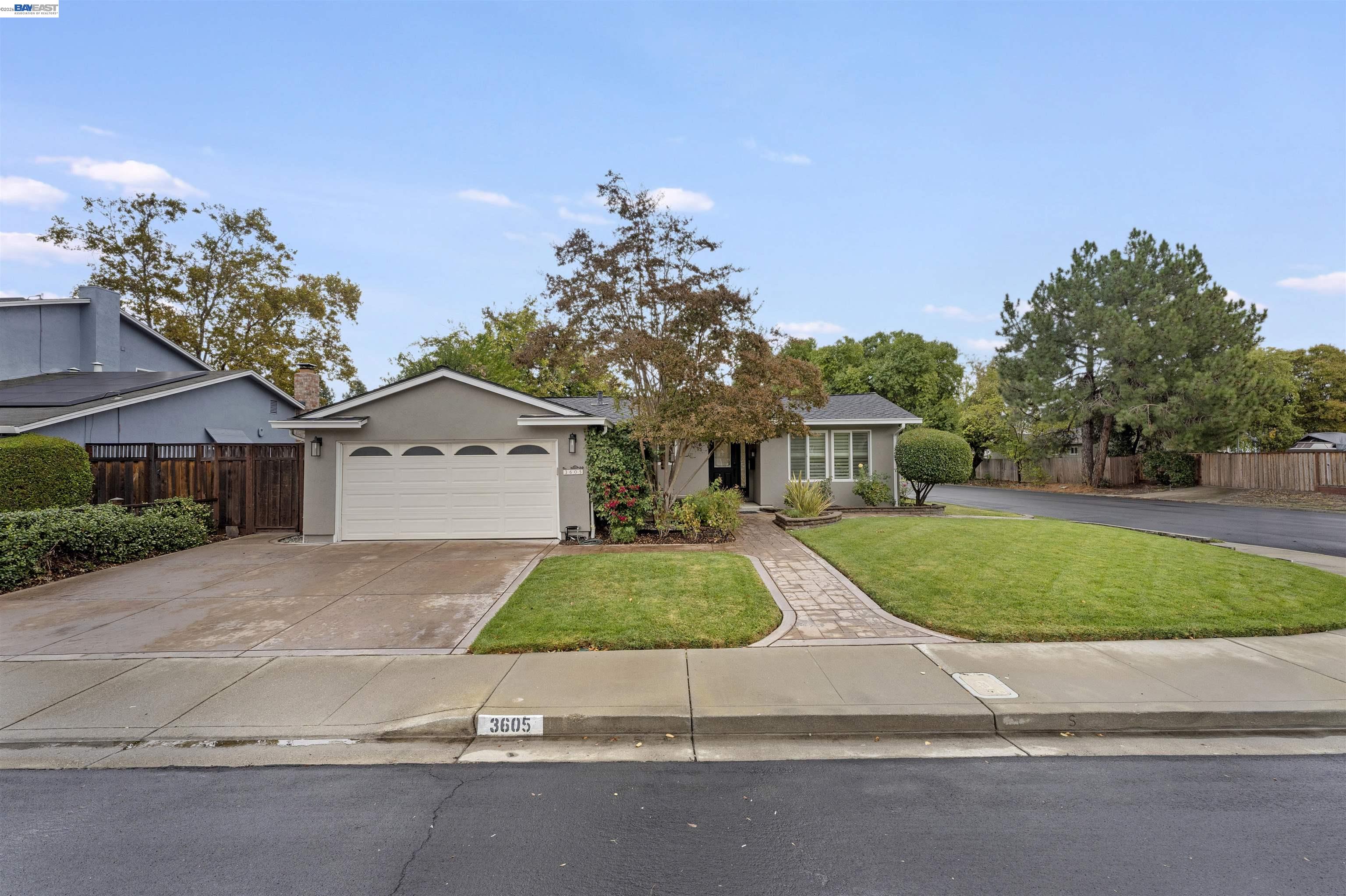 3605 Glacier Ct — photo