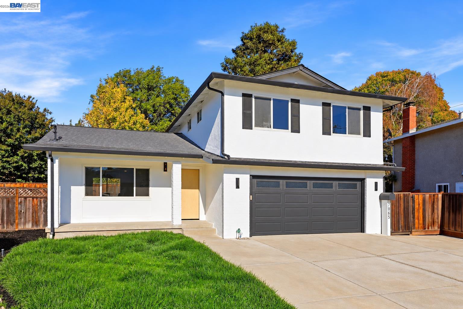 7065 Lancaster Ct — photo