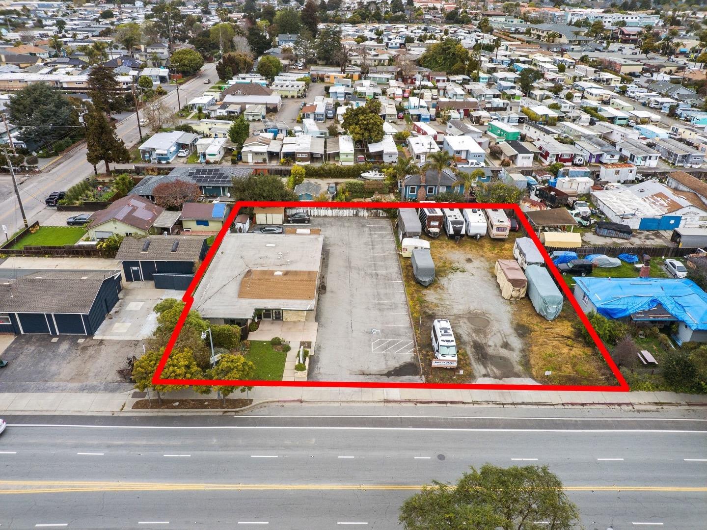 3811 Portola Drive — photo