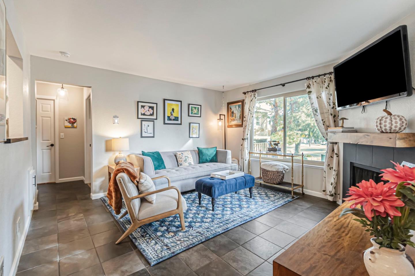 2857 S Bascom Avenue #101 — photo
