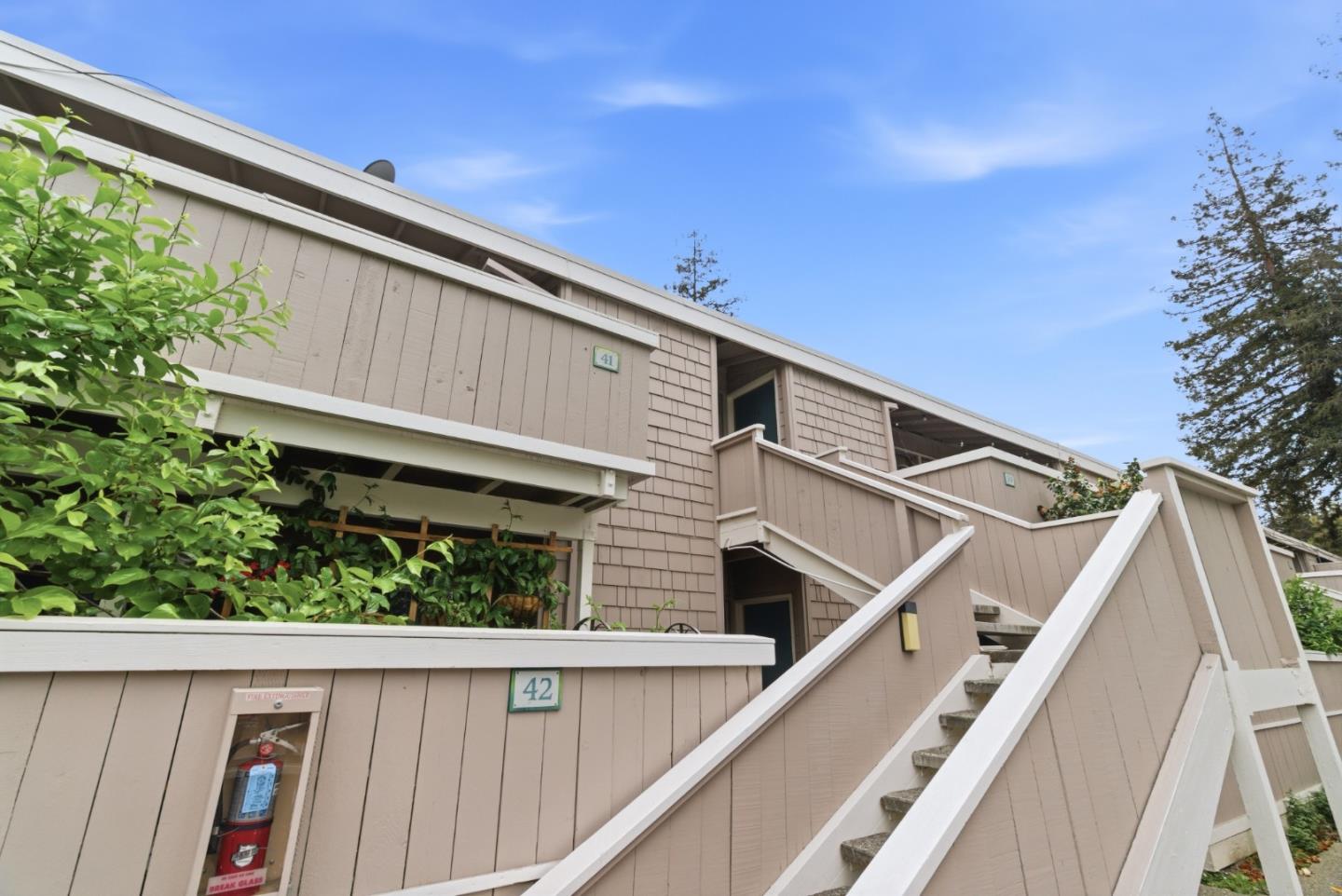 500 W Middlefield Road #41 — photo