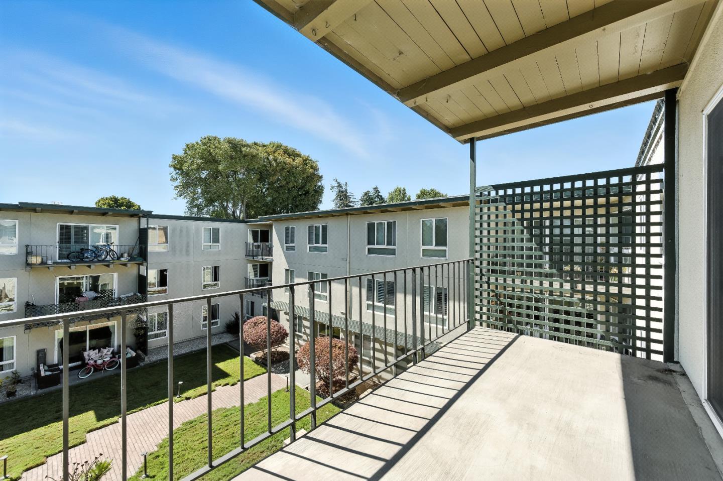 932 Peninsula Avenue #406 — photo
