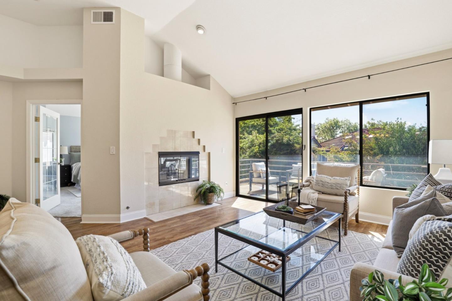 719 Lakemont Place #3 — photo