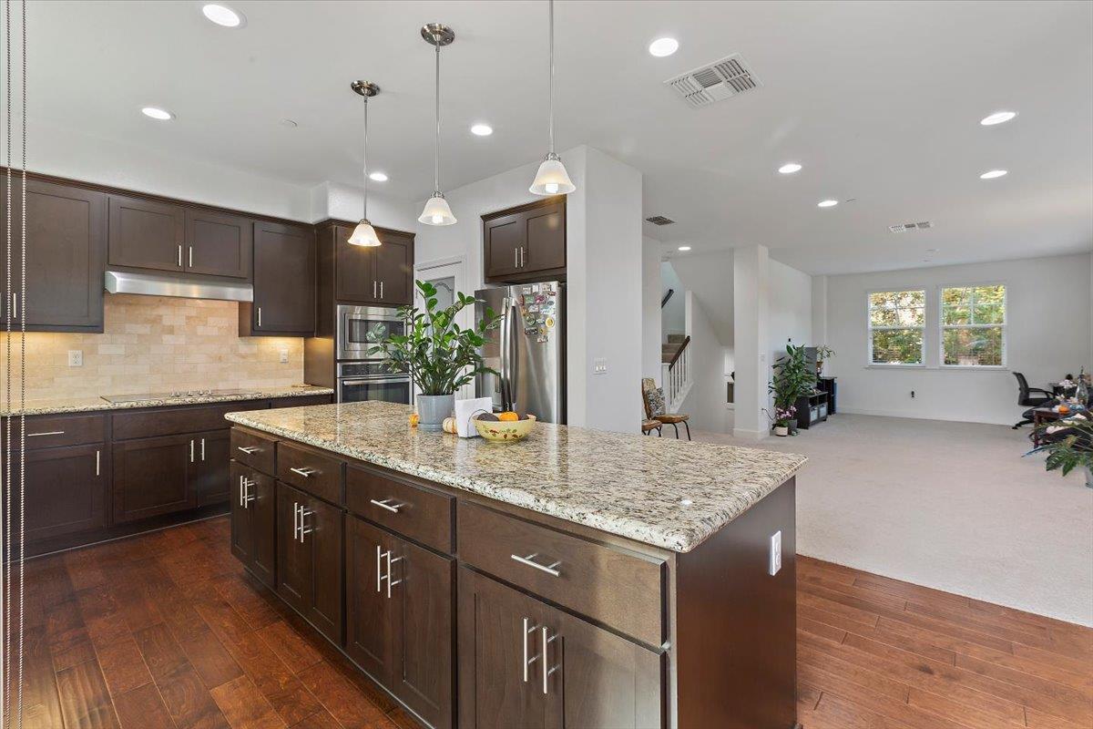 2041 Atlas Loop, Mountain View, CA 94043 — photo 2