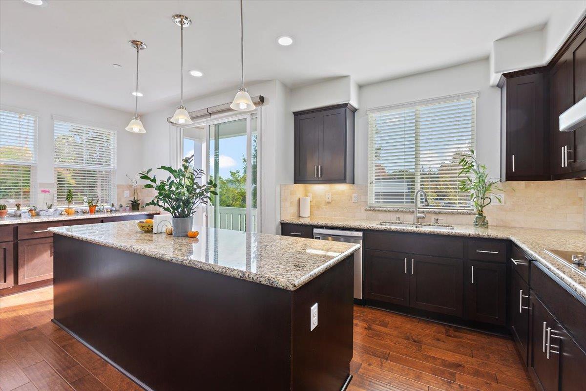 2041 Atlas Loop, Mountain View, CA 94043 — photo 3