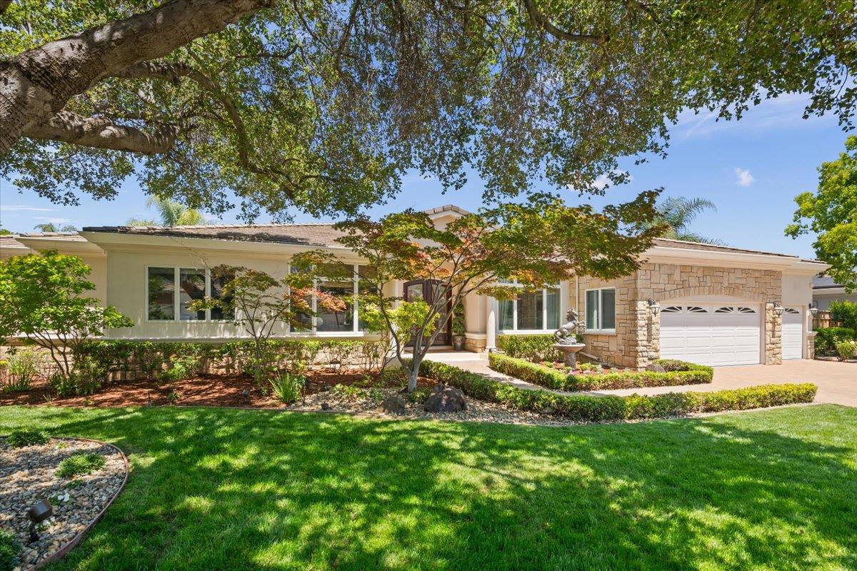 15863 Mina Way — photo